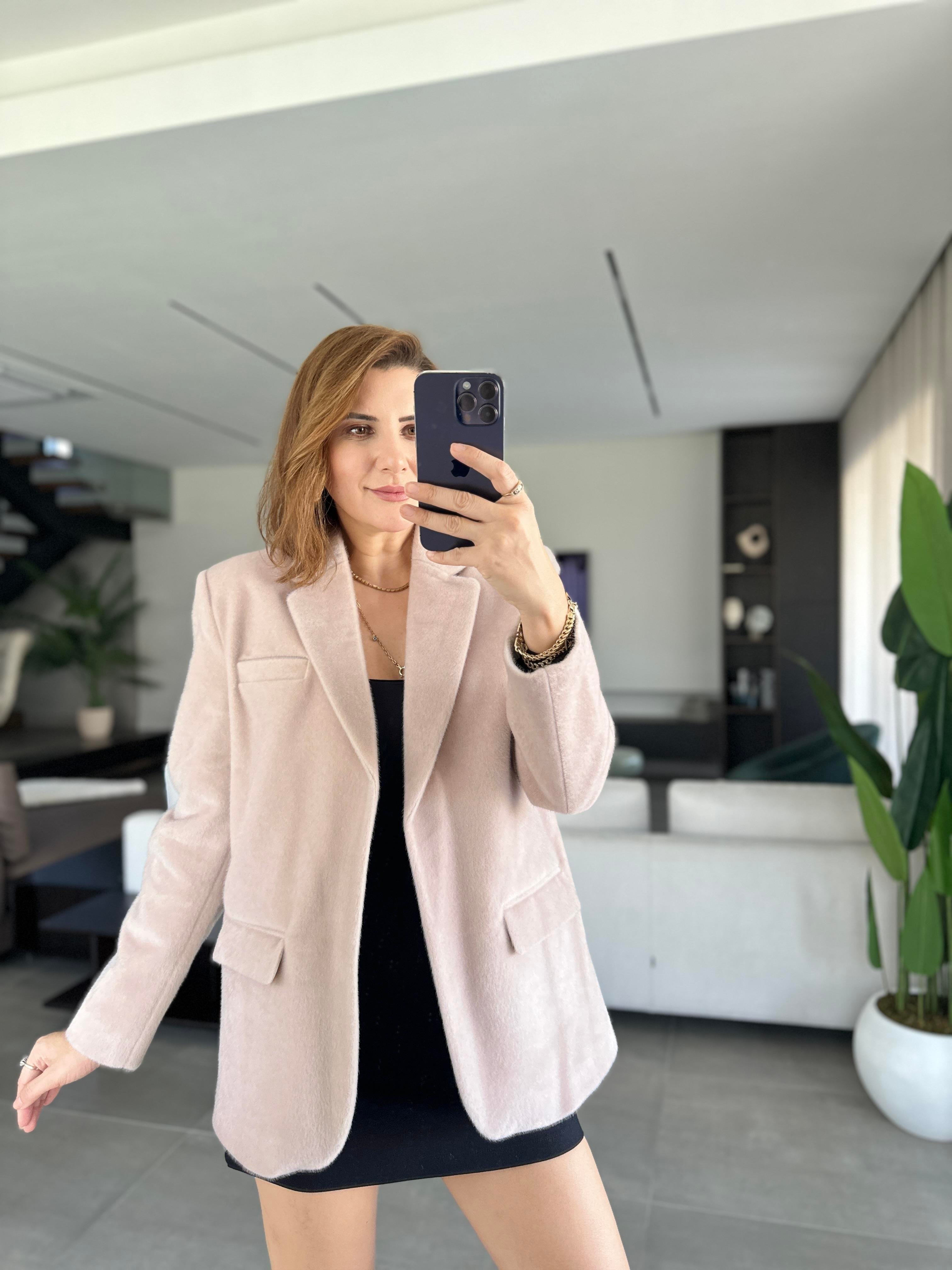 Kemerli Cep Detaylı Ceket