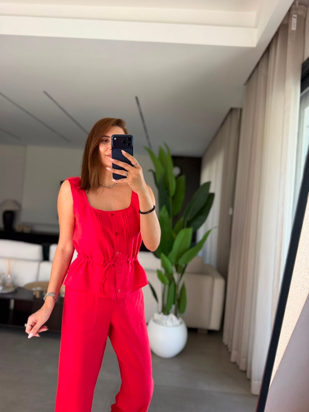 Kırmızı Önden Cepli Pantolon Bluz Takım