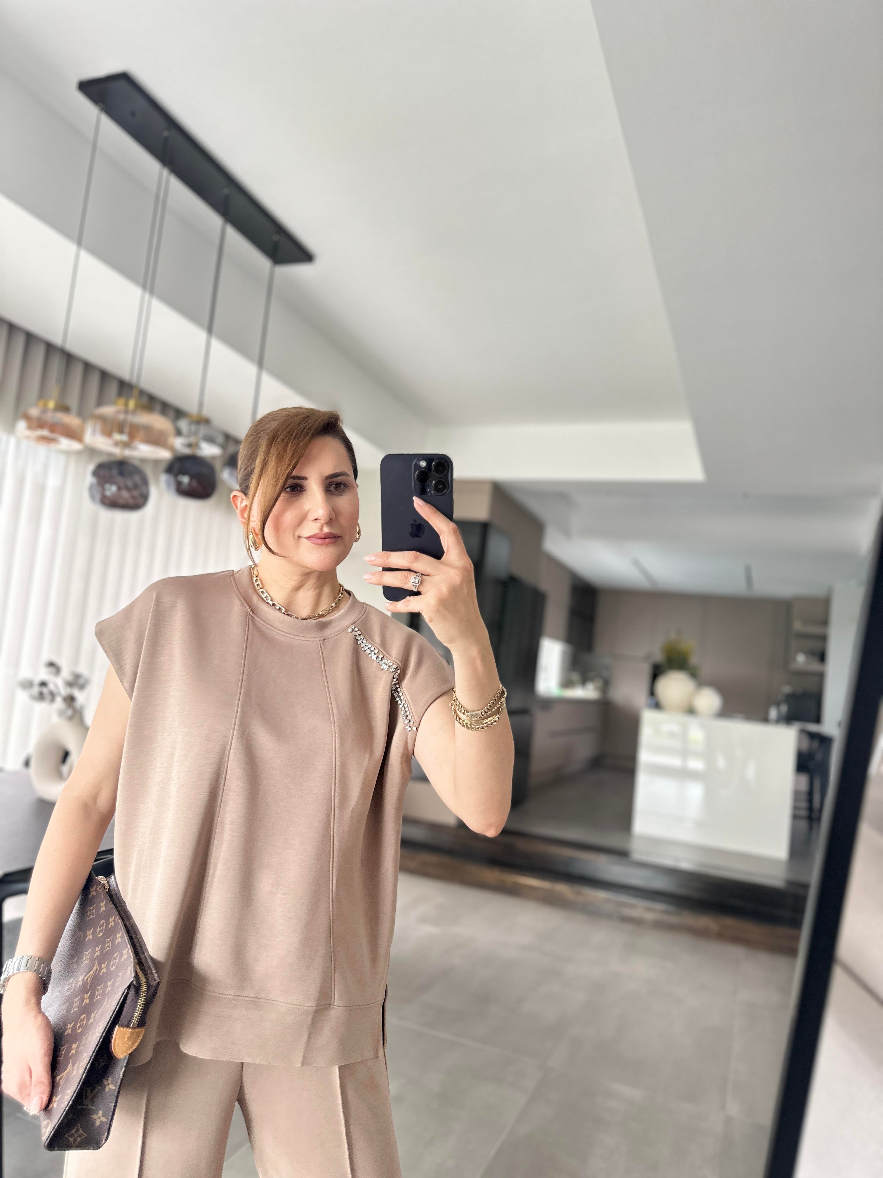 Kolsuz Önü Taşlı Takım