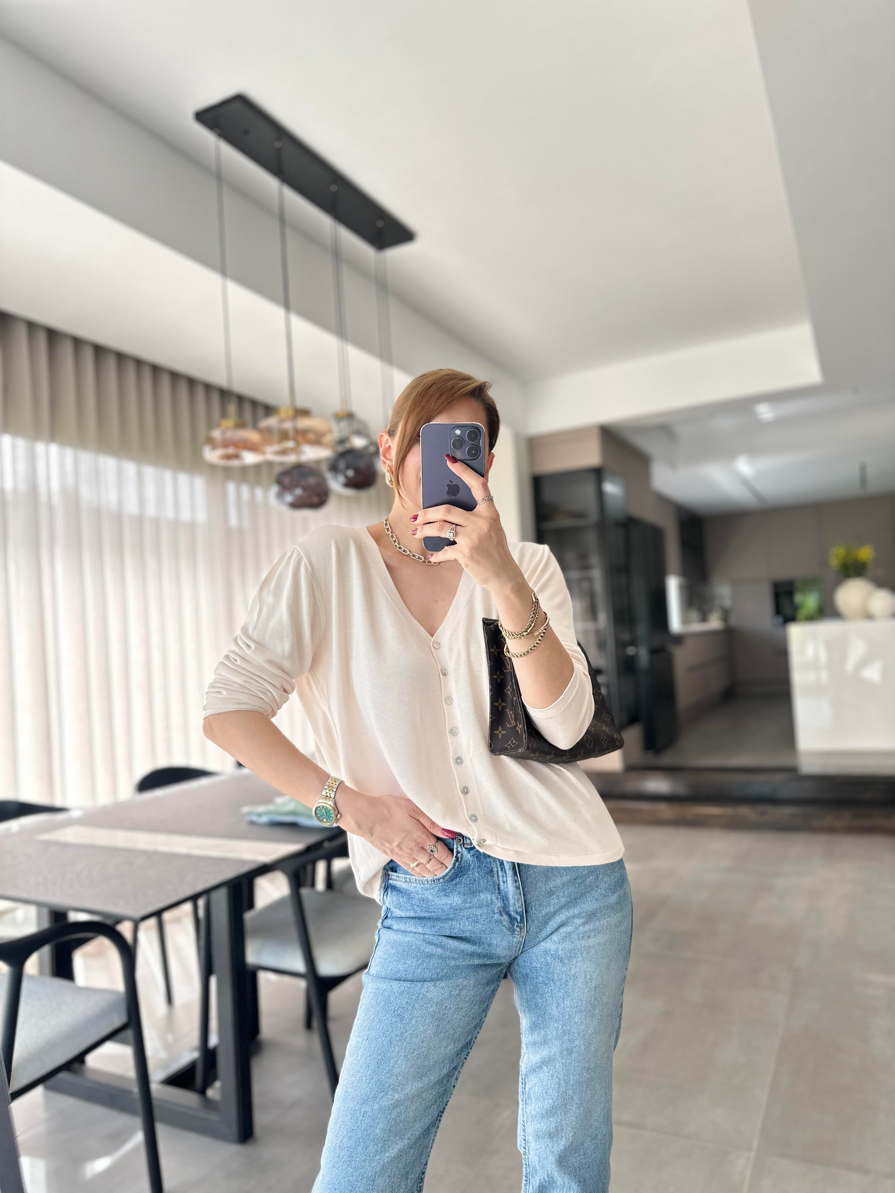 Krem Düğmeli Hırka