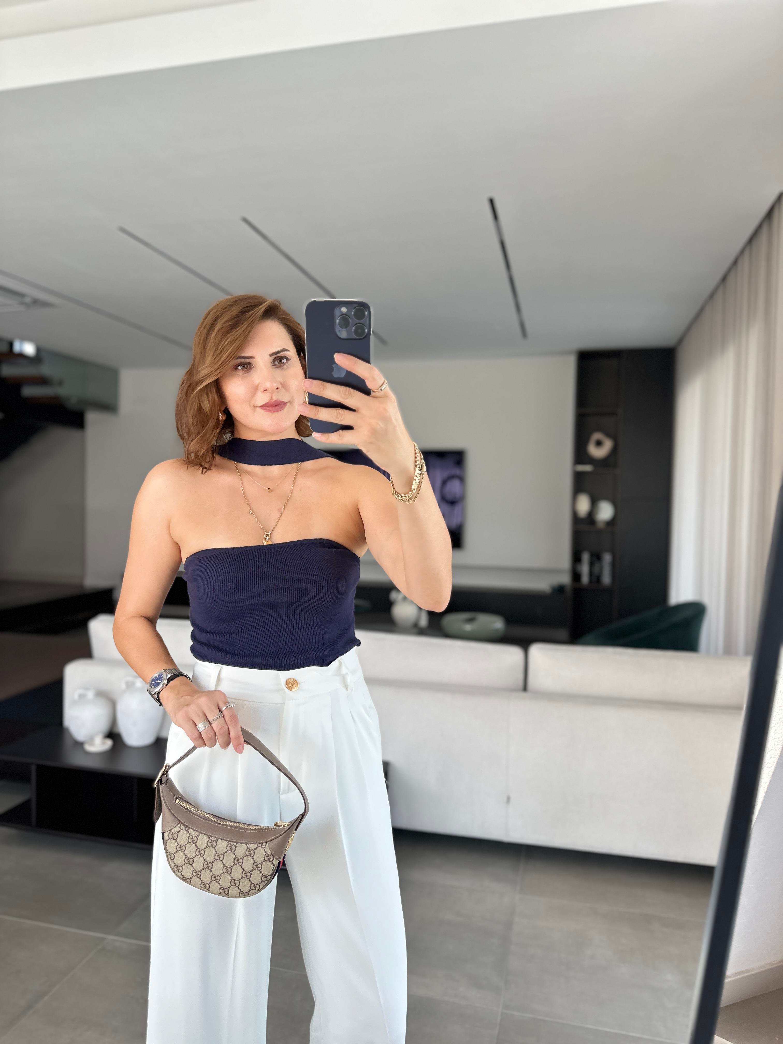 Lacivert Boyundan Askılı Bluz