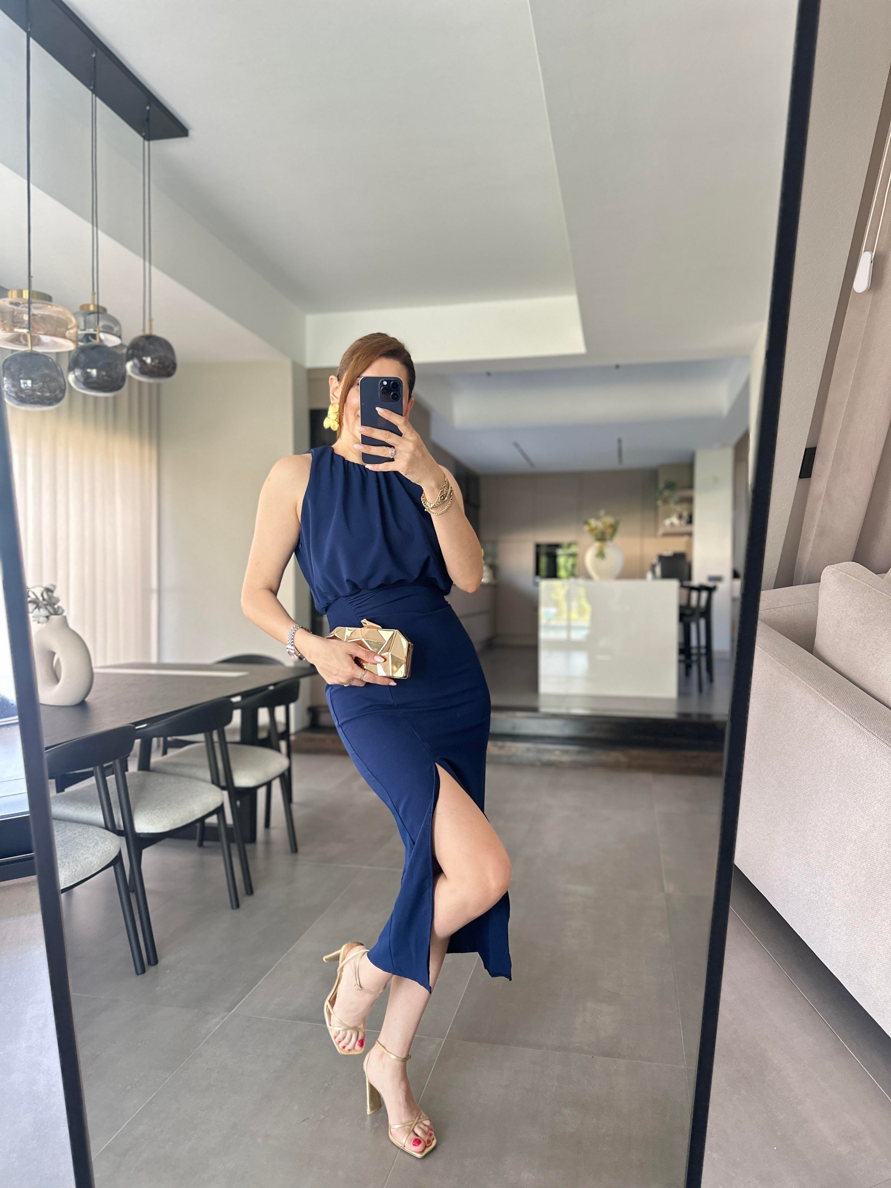 Lacivert Linda Yırtmaçlı Elbise