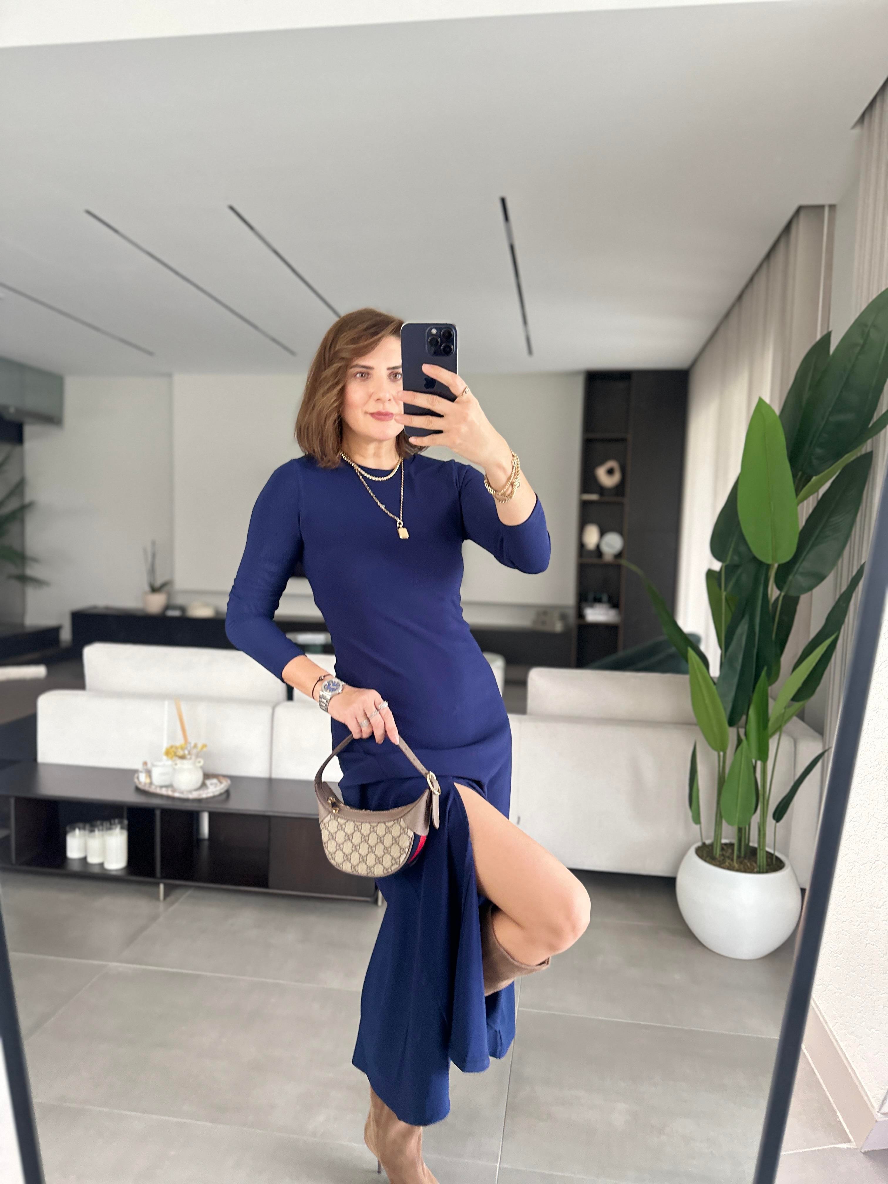 Lacivert  Yırtmaç Detaylı Elbise
