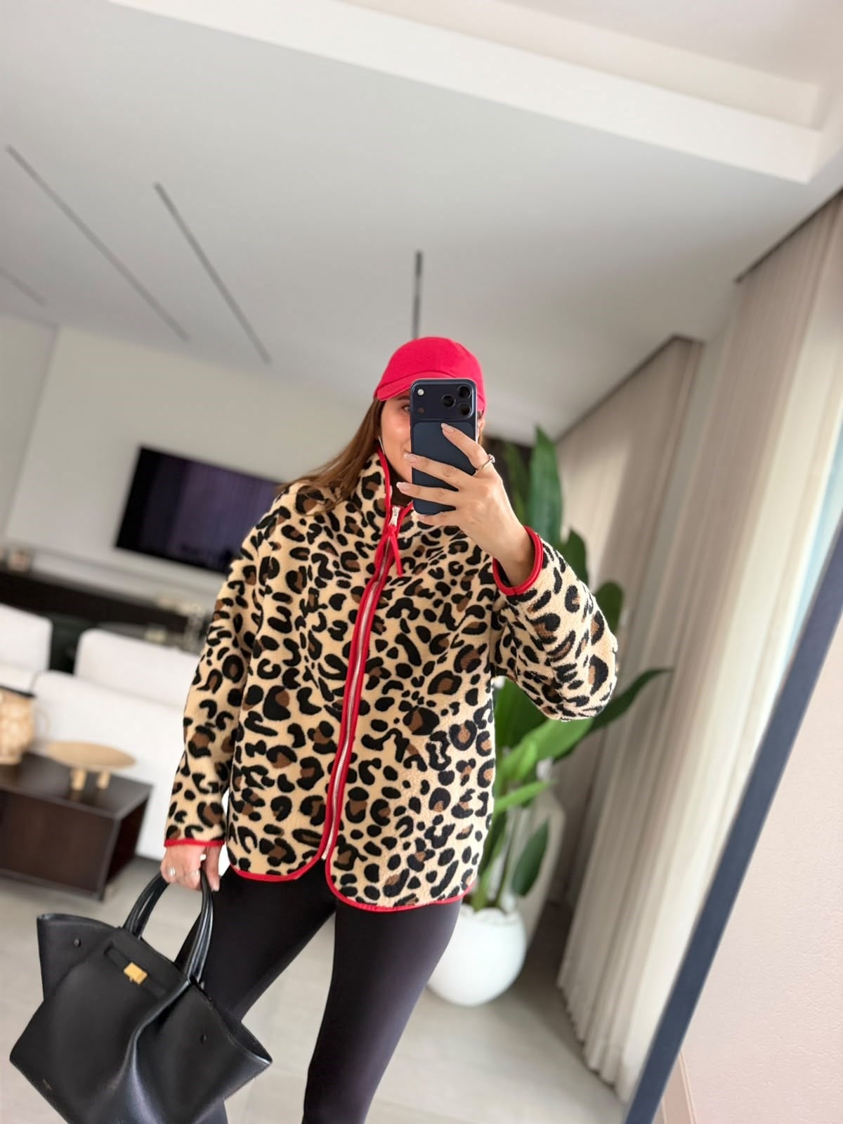 Leopar Desenli Dik Yaka Peluş Ceket