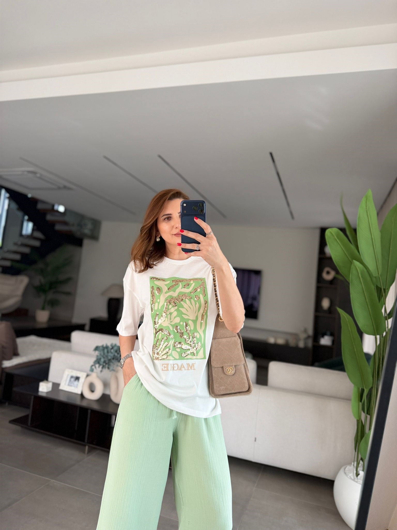 Magie Baskılı Önü Pullu T-shirt