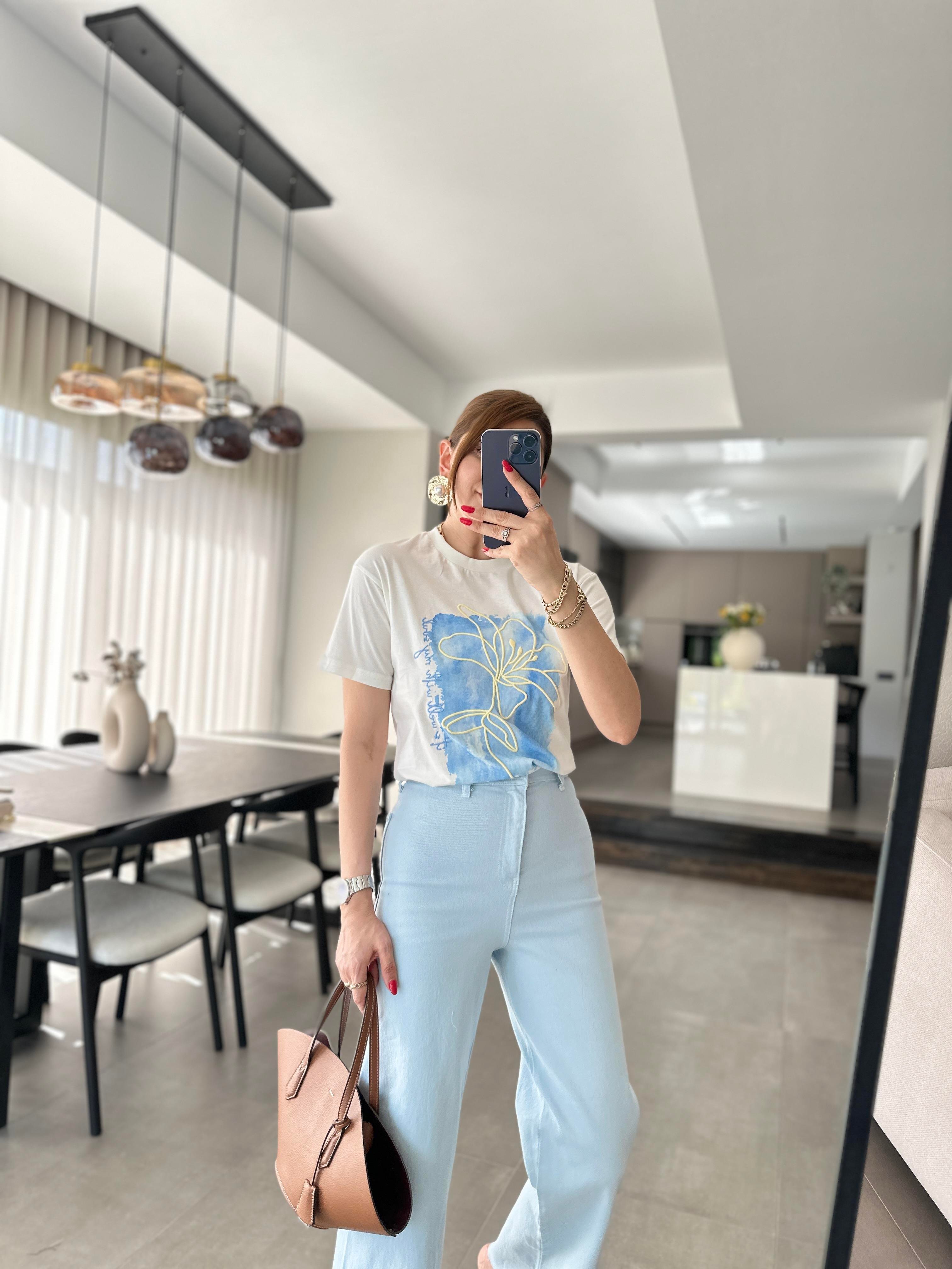Mavi Baskı Detaylı T-shirt