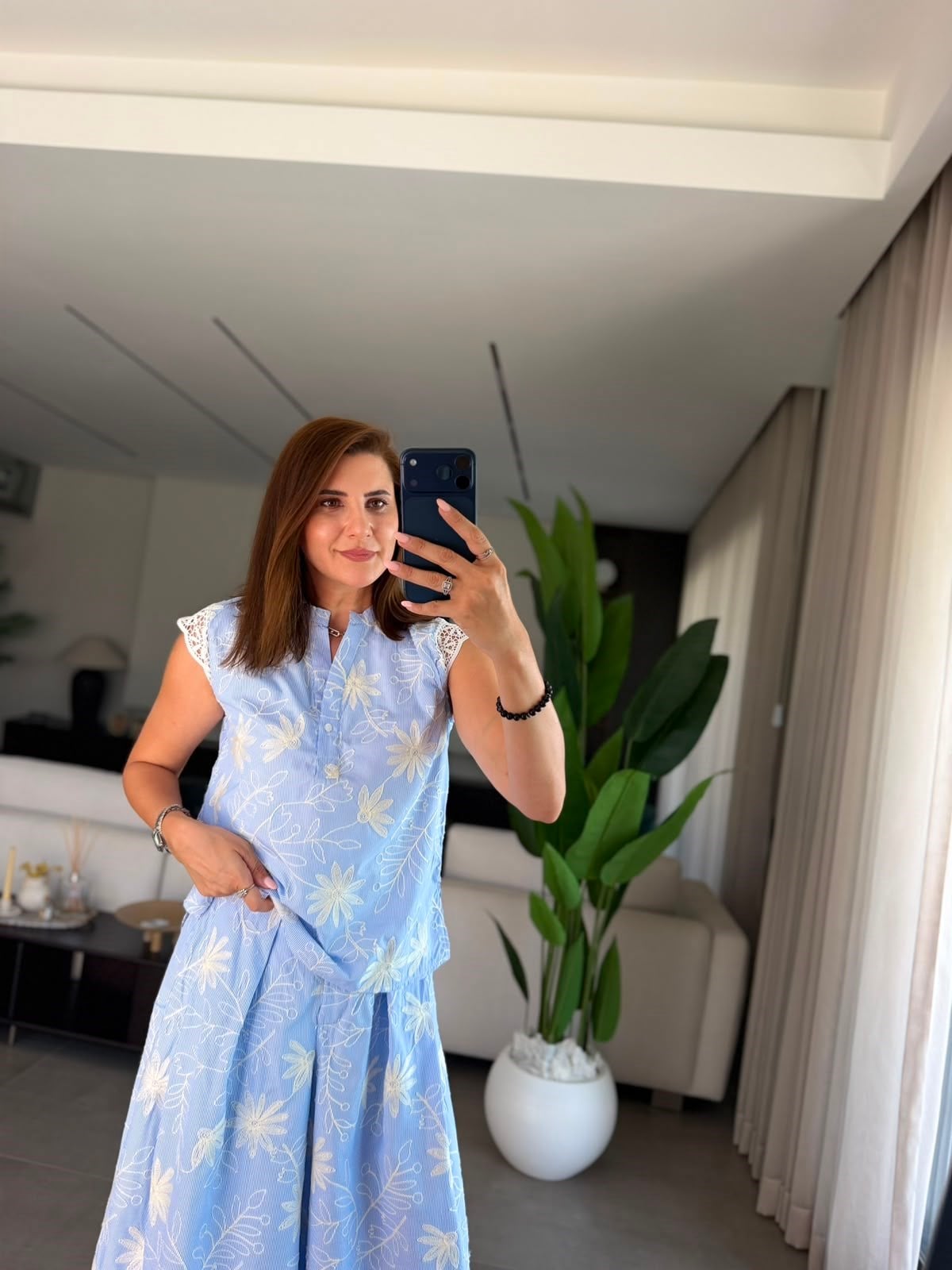 Mavi Dantel İşlemeli Takım