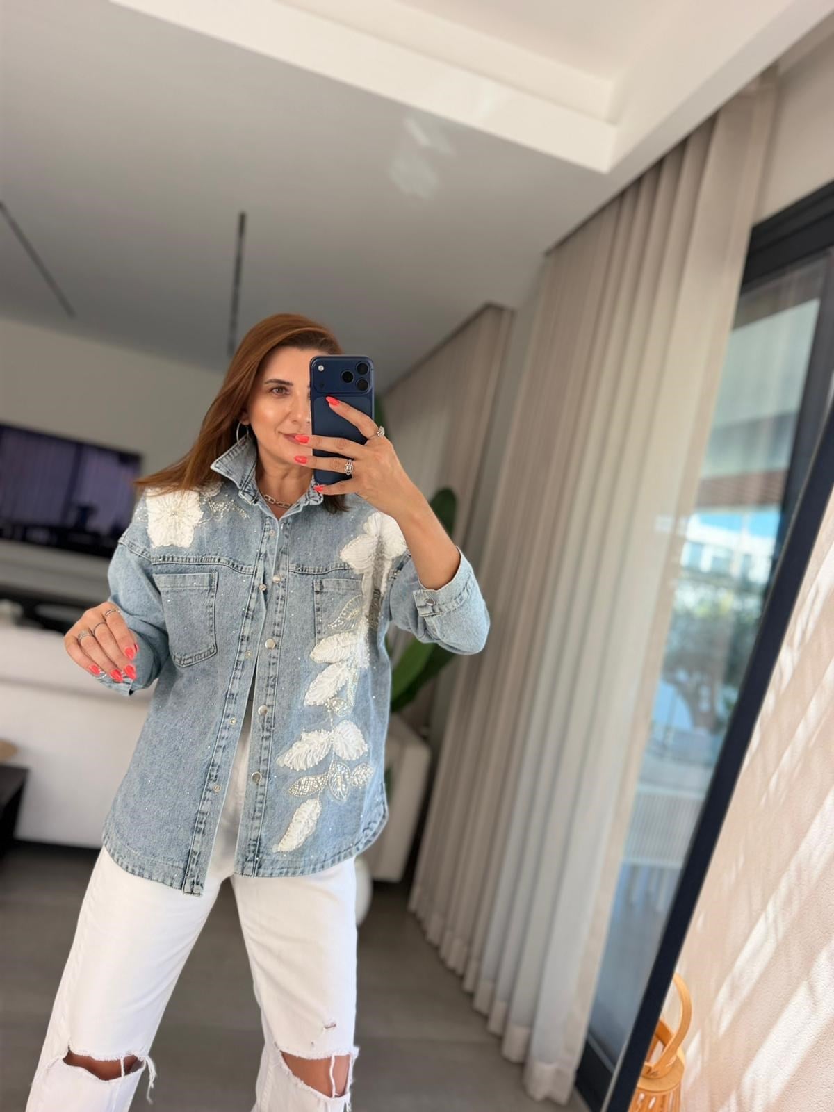 Mavi İnci Çiçek İşlemeli Denim Ceket