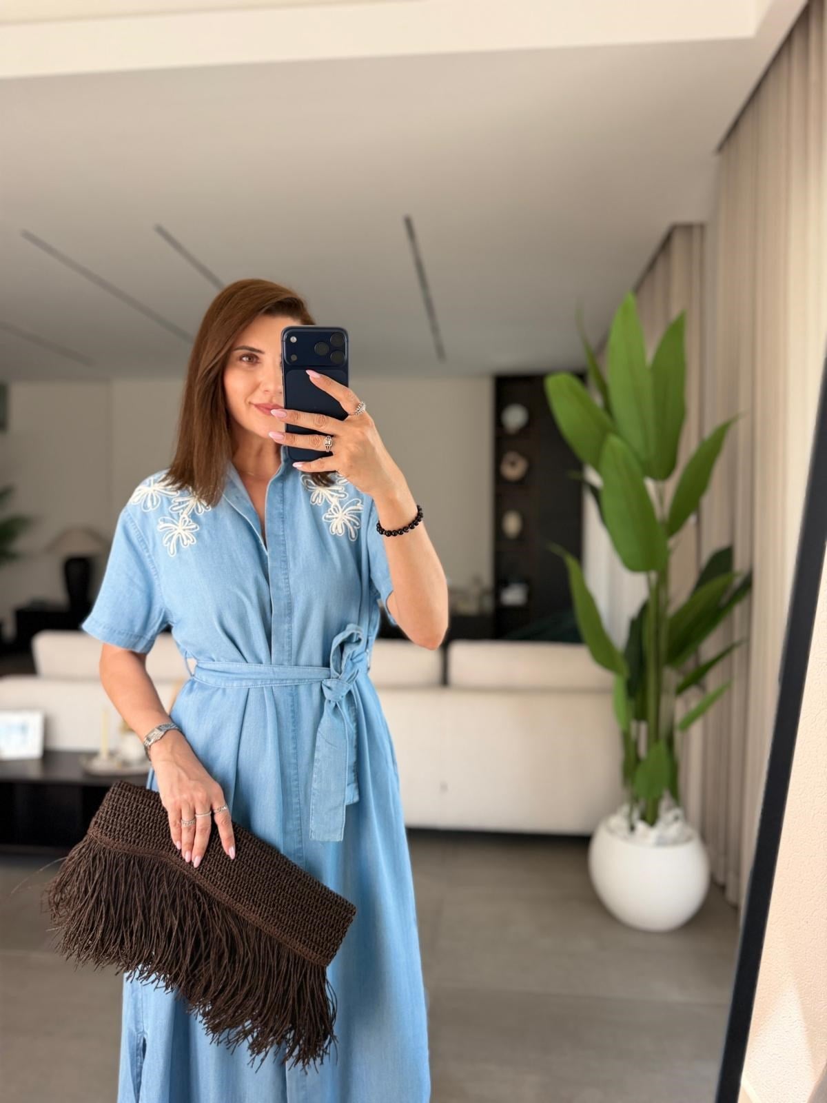 Mavi Nakışlı Tencel Kısa Kollu Elbise