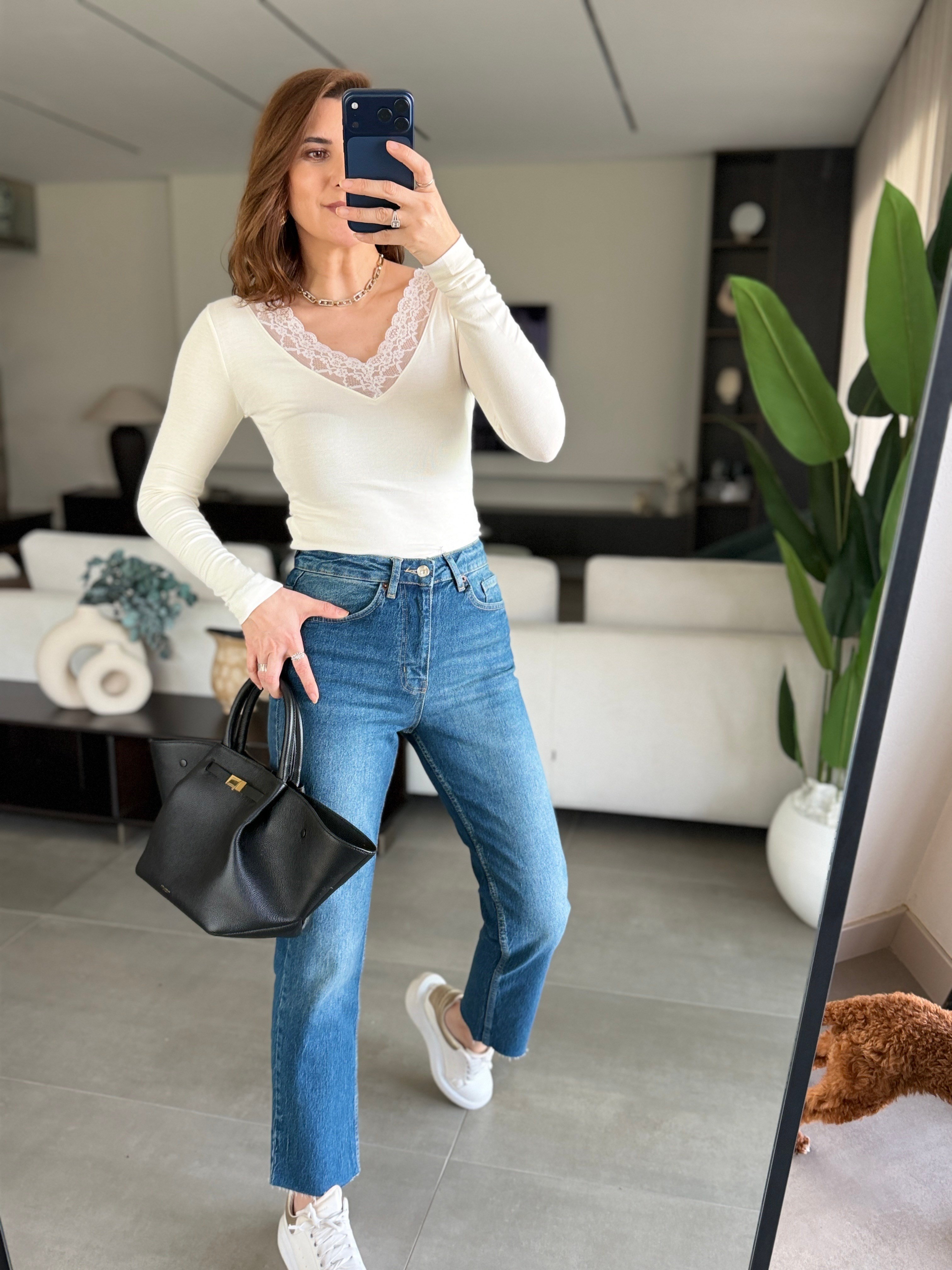 Mavi ZR Model Kesik Paça Jean