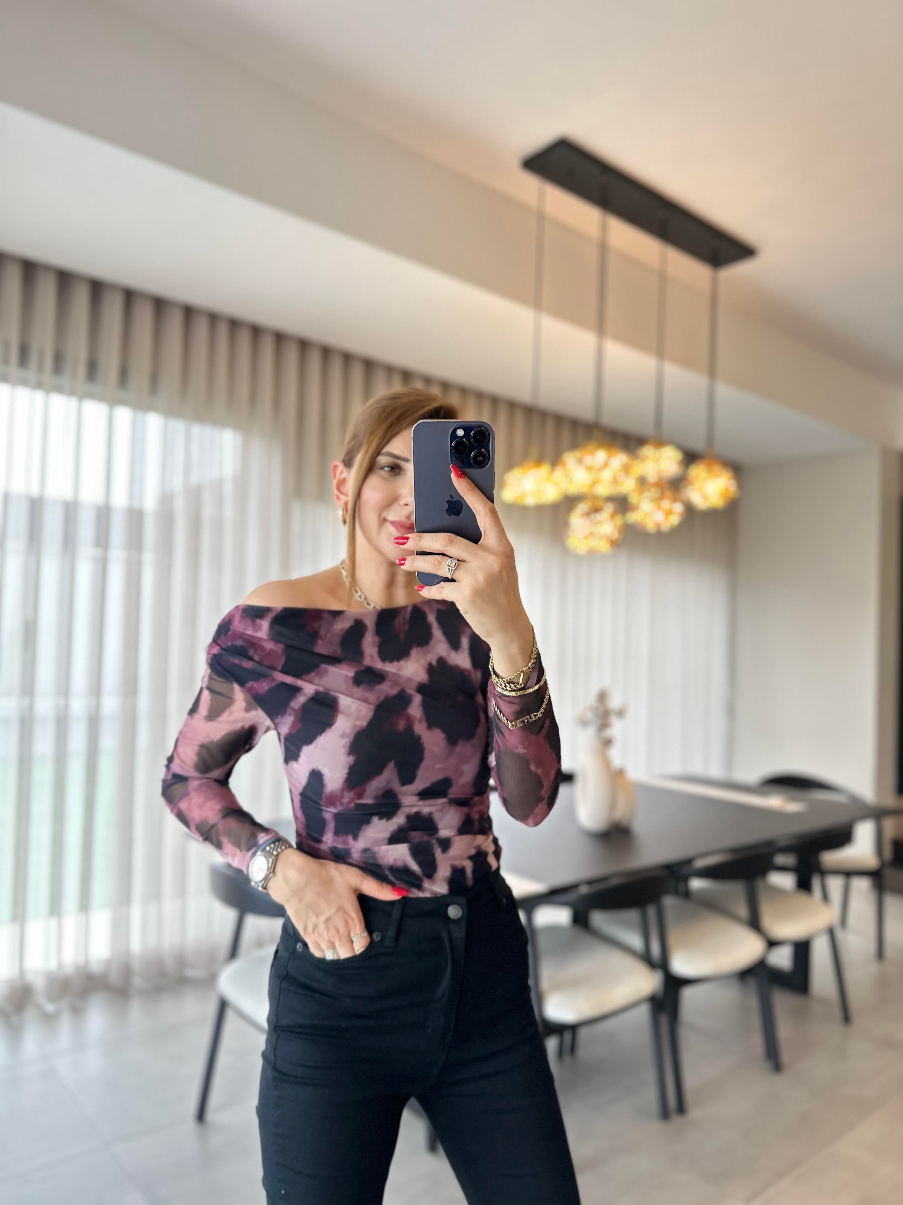 Mürdüm Desenli Tül Bluz