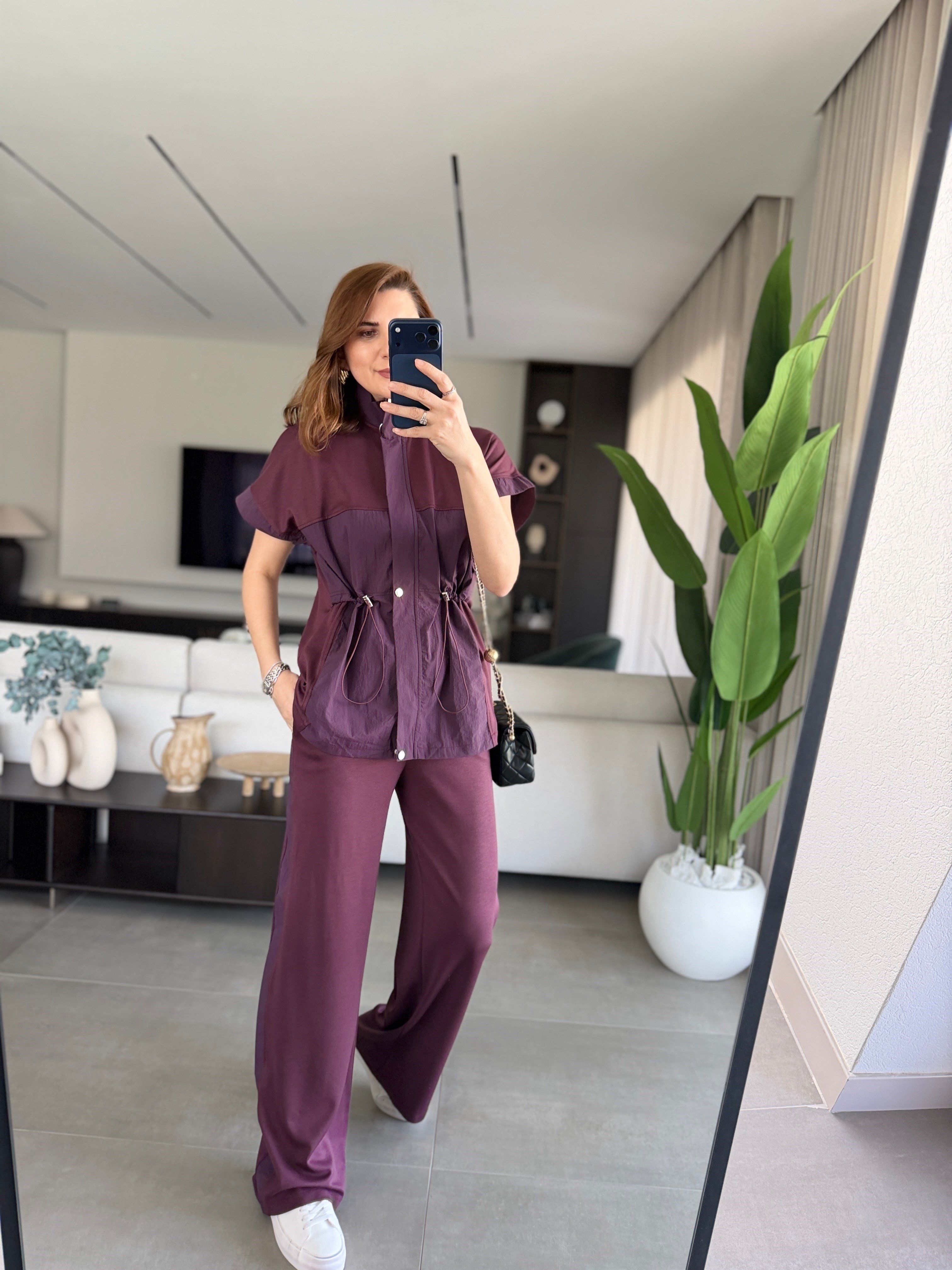 Mürdüm Modern Çizgi Detaylı Takım