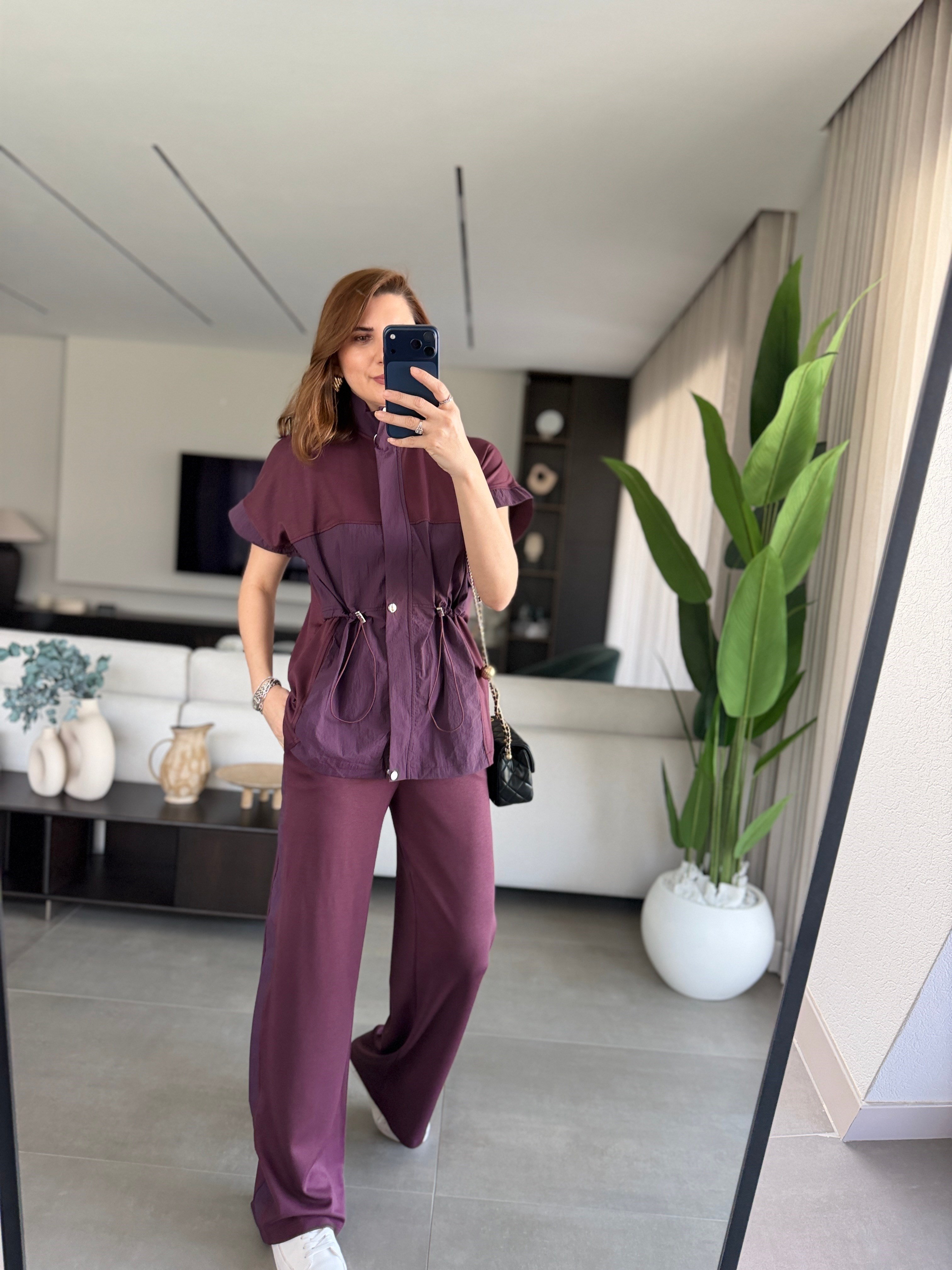 Mürdüm Modern Çizgi Detaylı Takım
