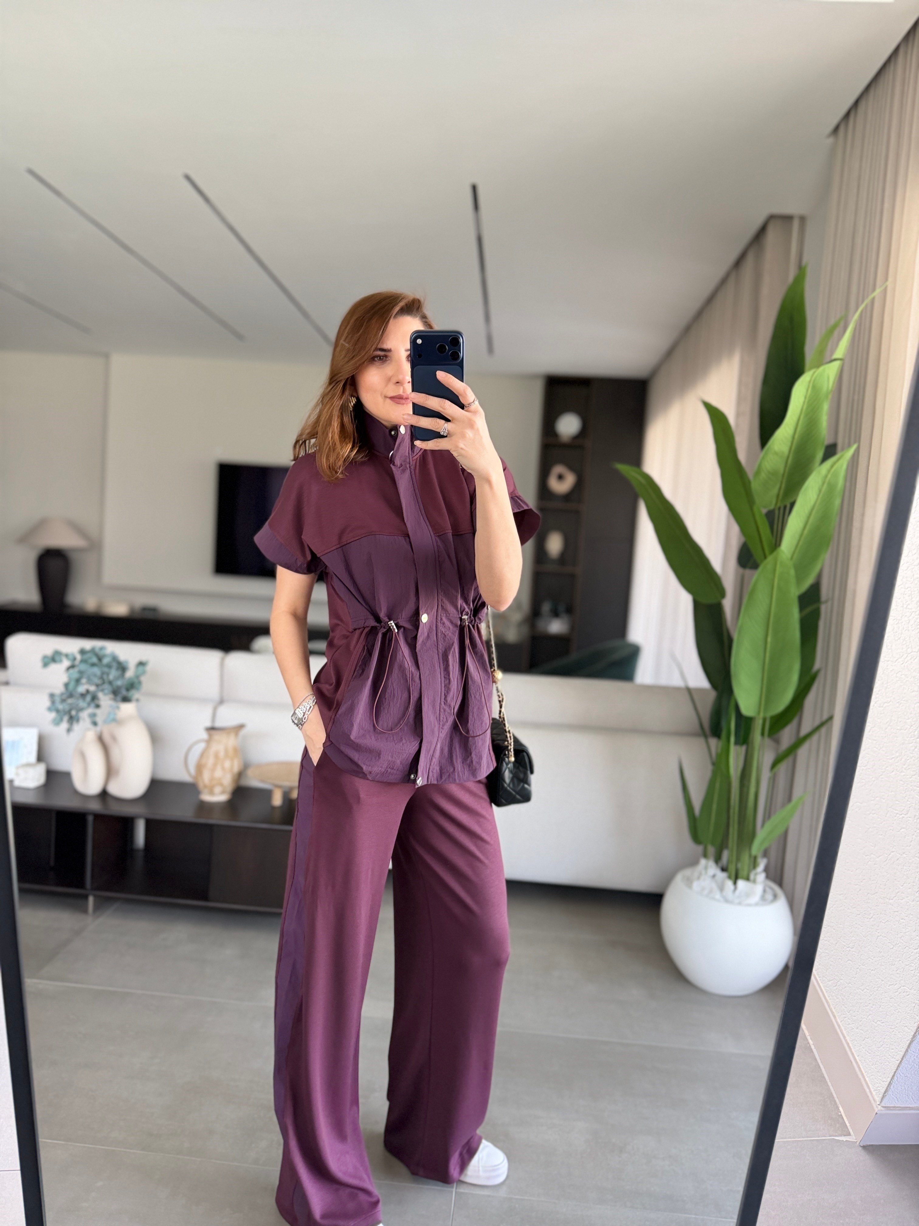 Mürdüm Modern Çizgi Detaylı Takım