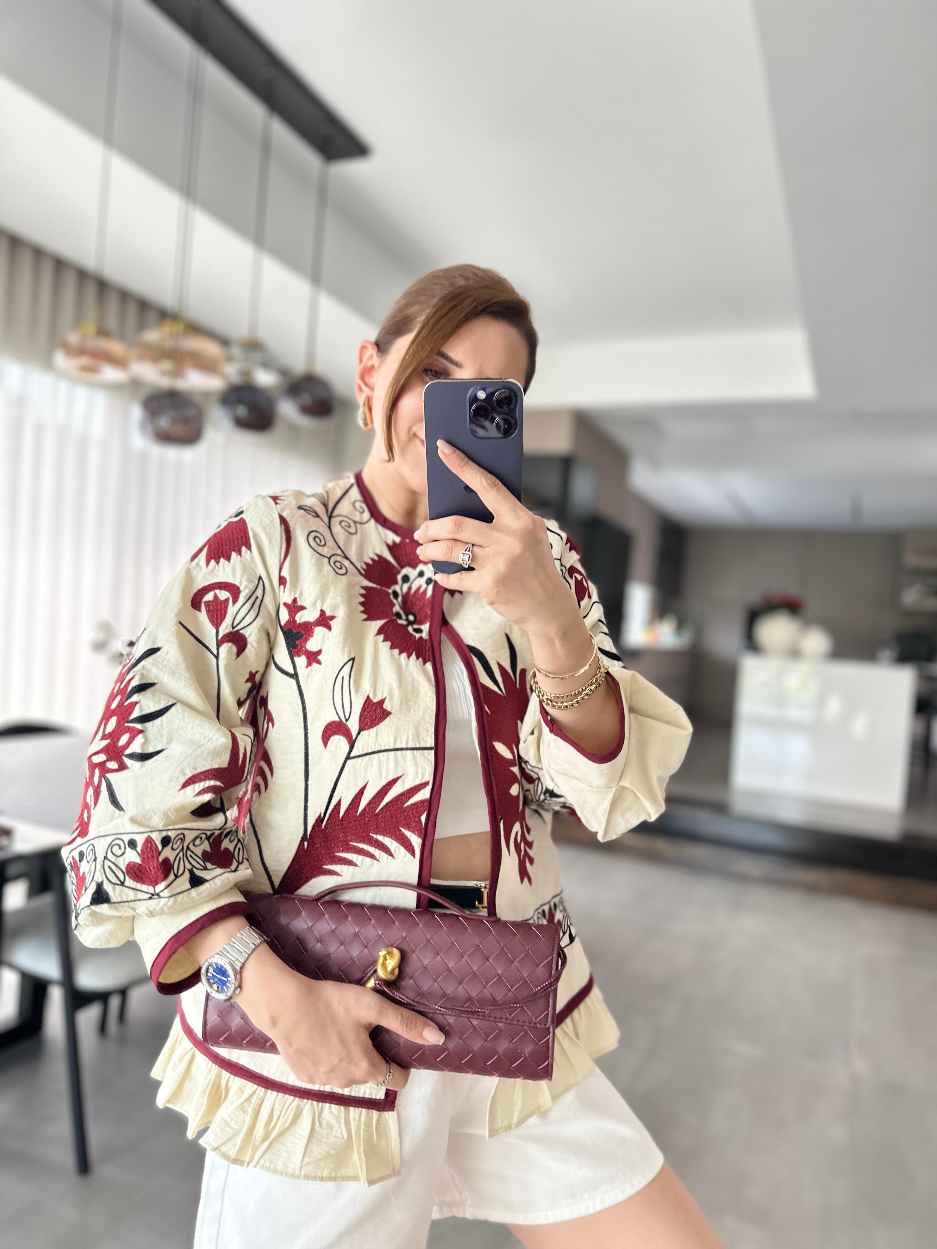 Nakış İşlemeli Ceket