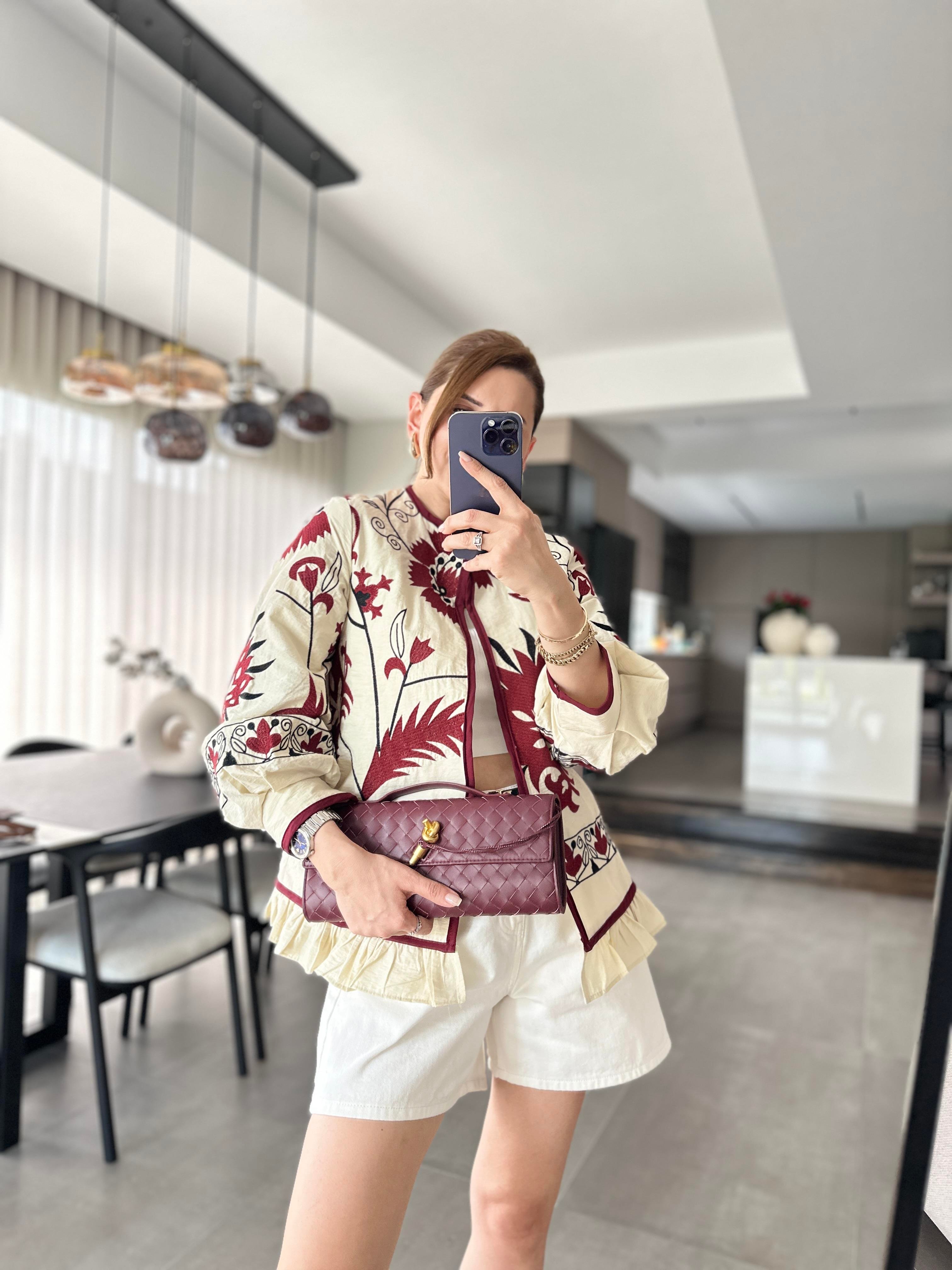 Nakış İşlemeli Ceket