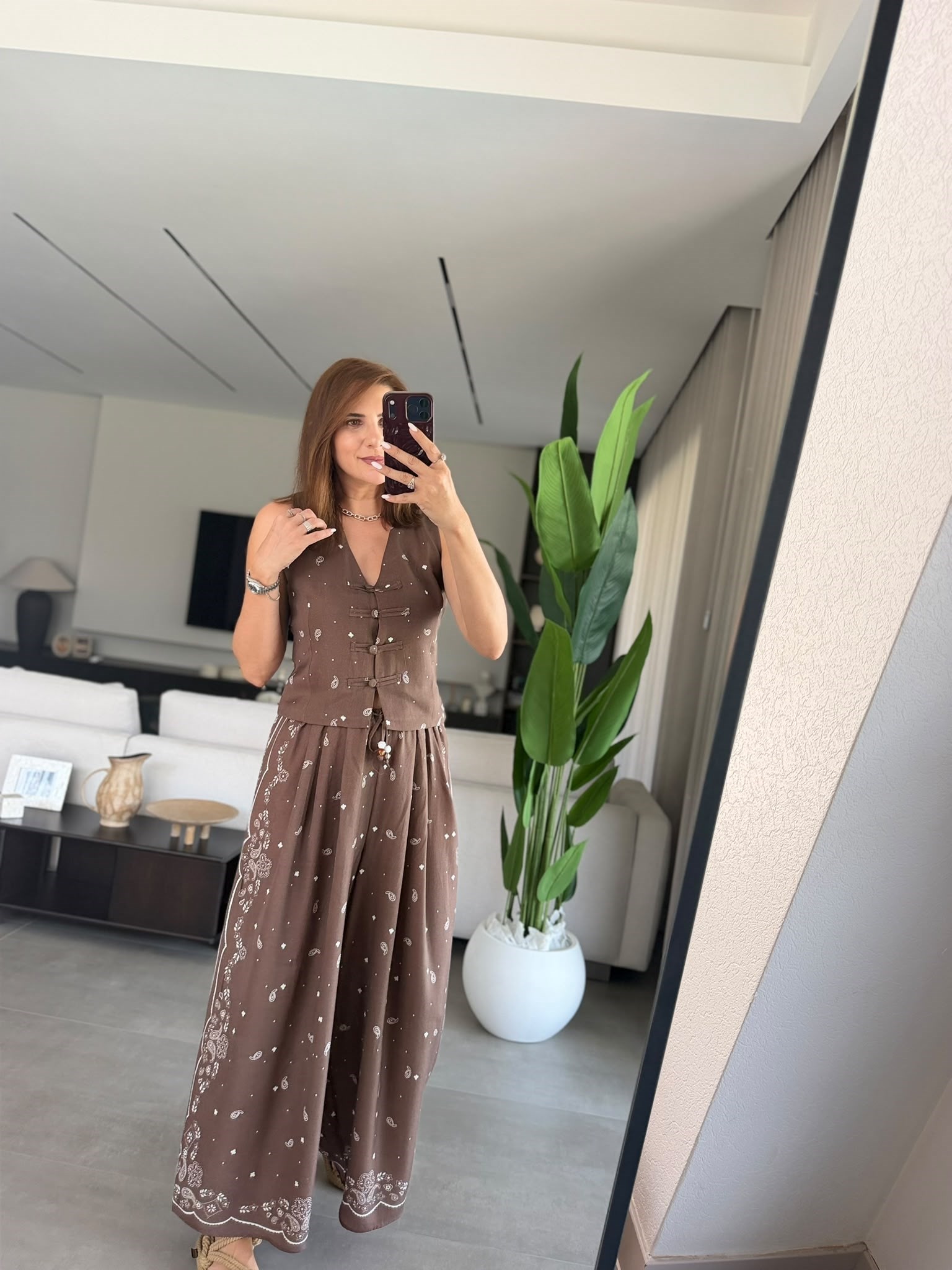 Nora Desenli Yelek Takım