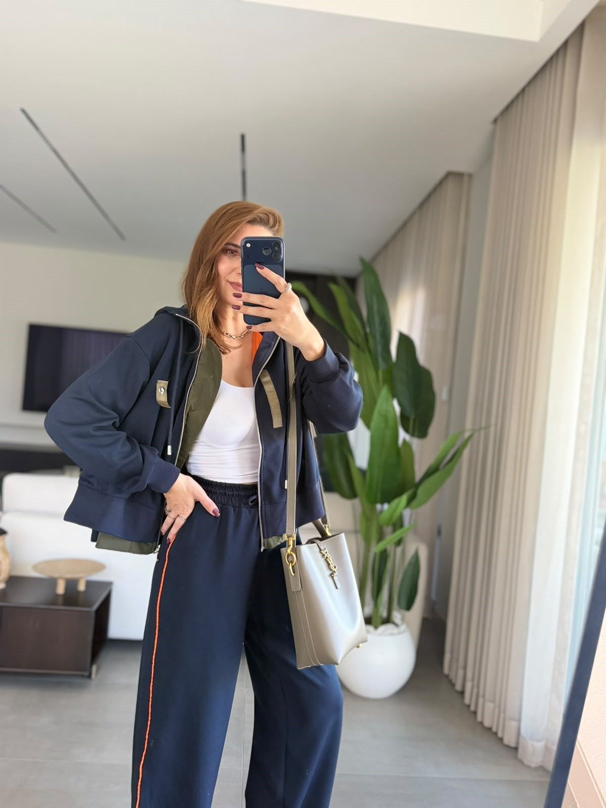 Nora Yan Şeritli Biyeli Takım