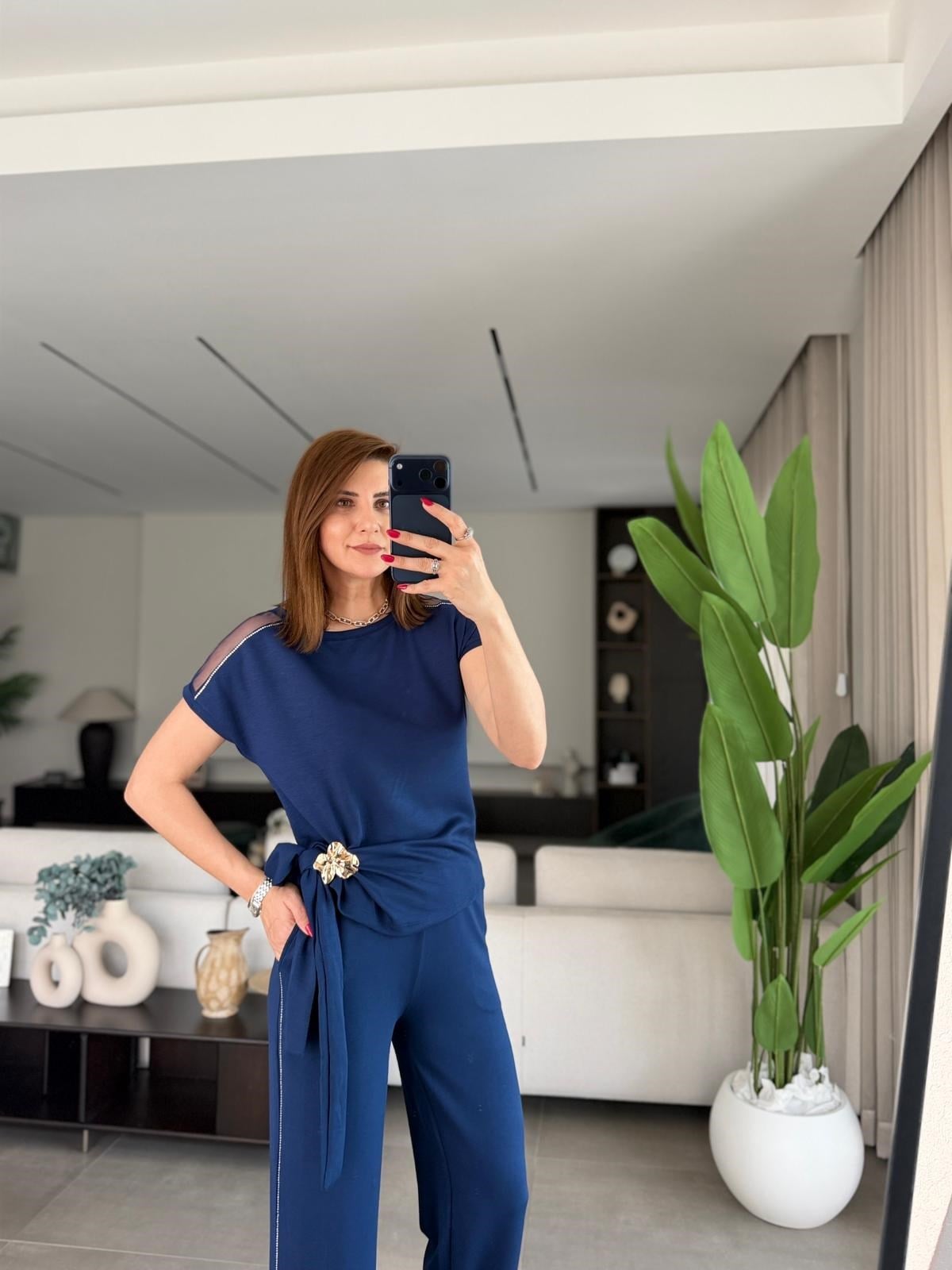 Omzu Tül Taş Detaylı Broşlu Takım