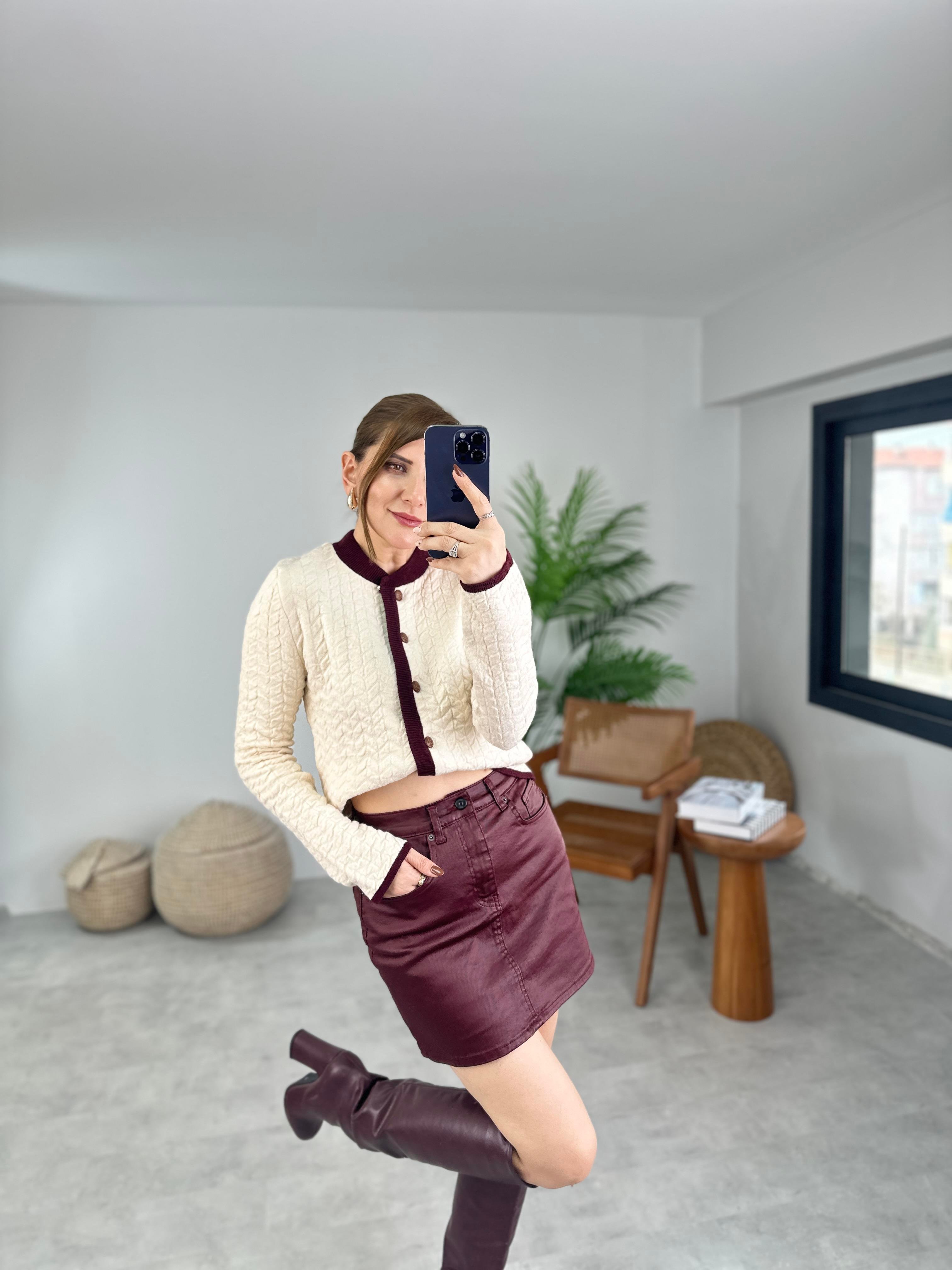 Önü Dikişli ZR Model Deri Etek