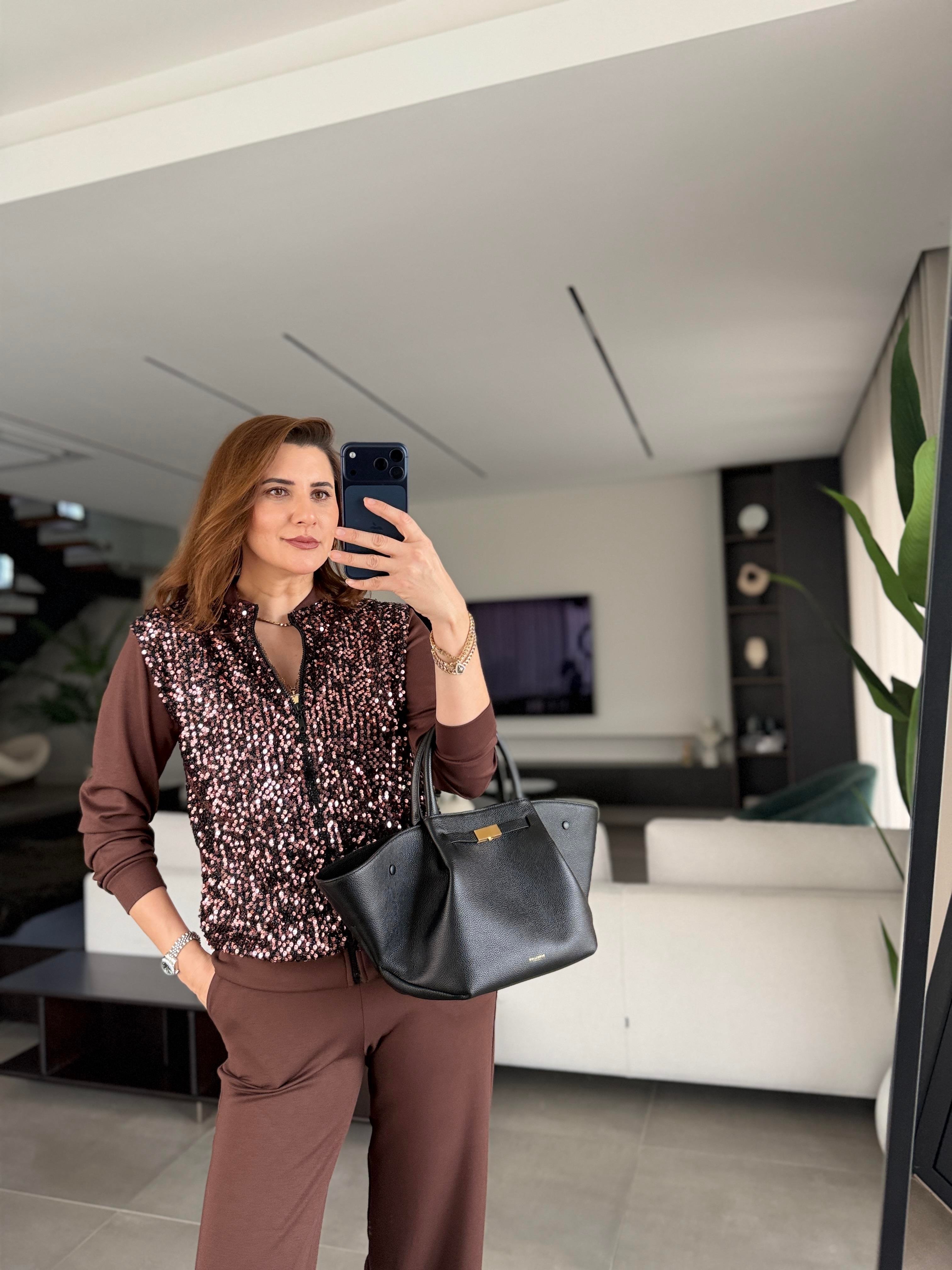 Önü Pullu Ceket Takım