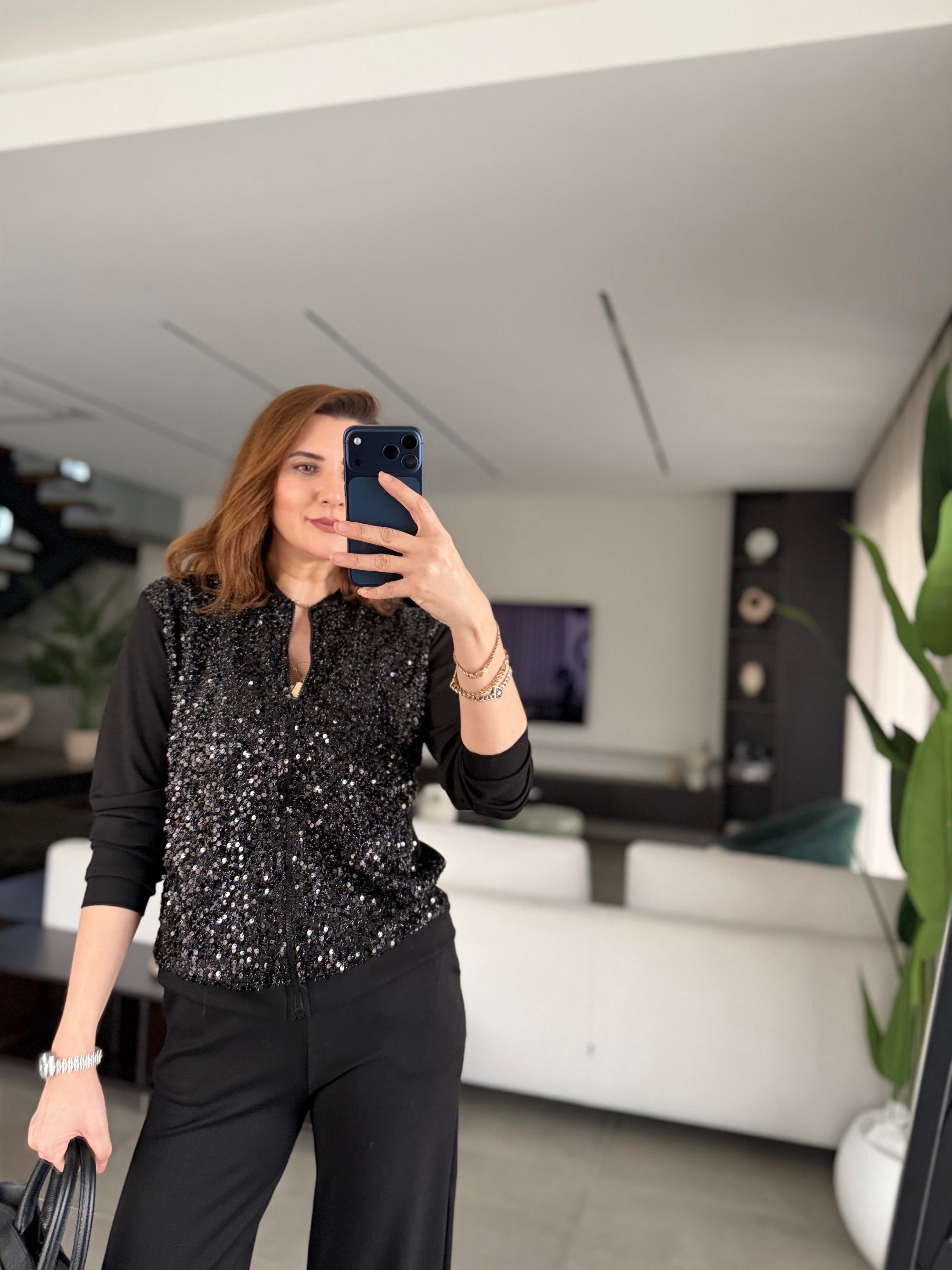 Önü Pullu Ceket Takım