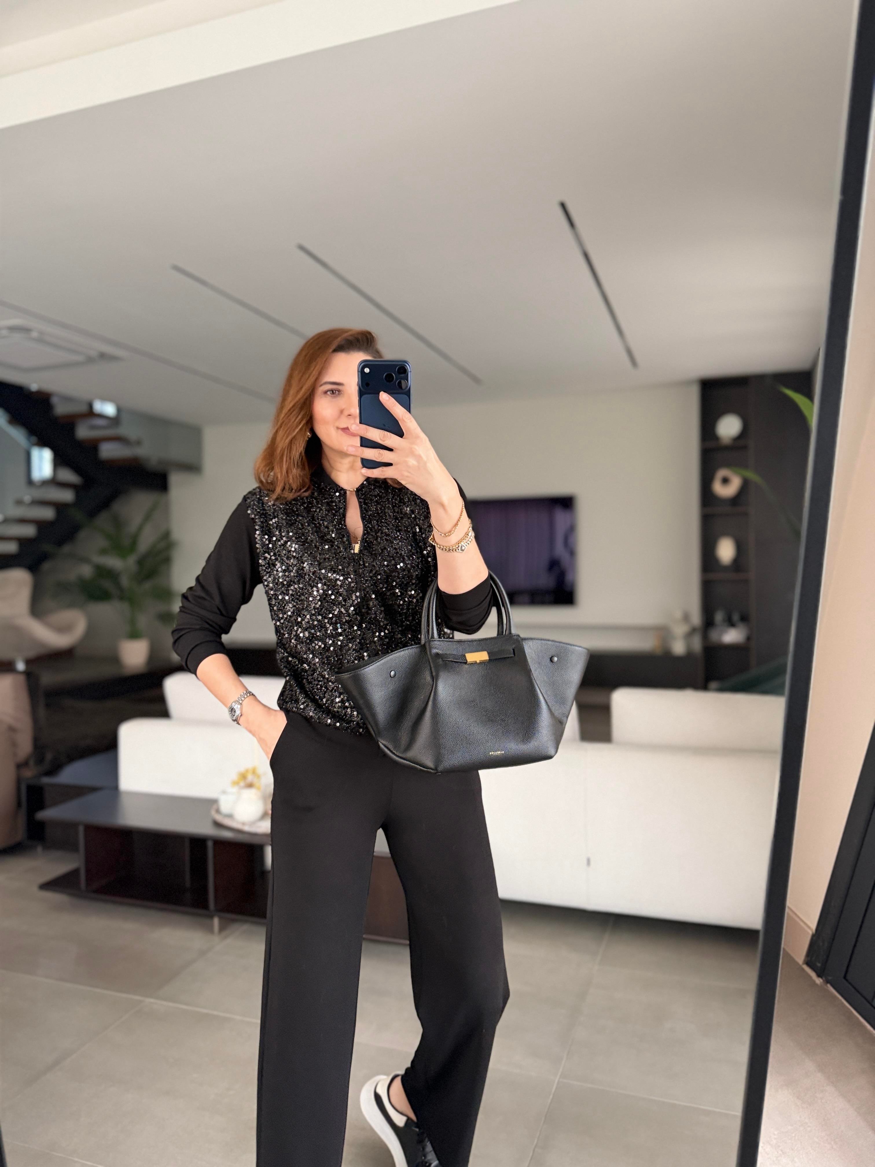 Önü Pullu Ceket Takım