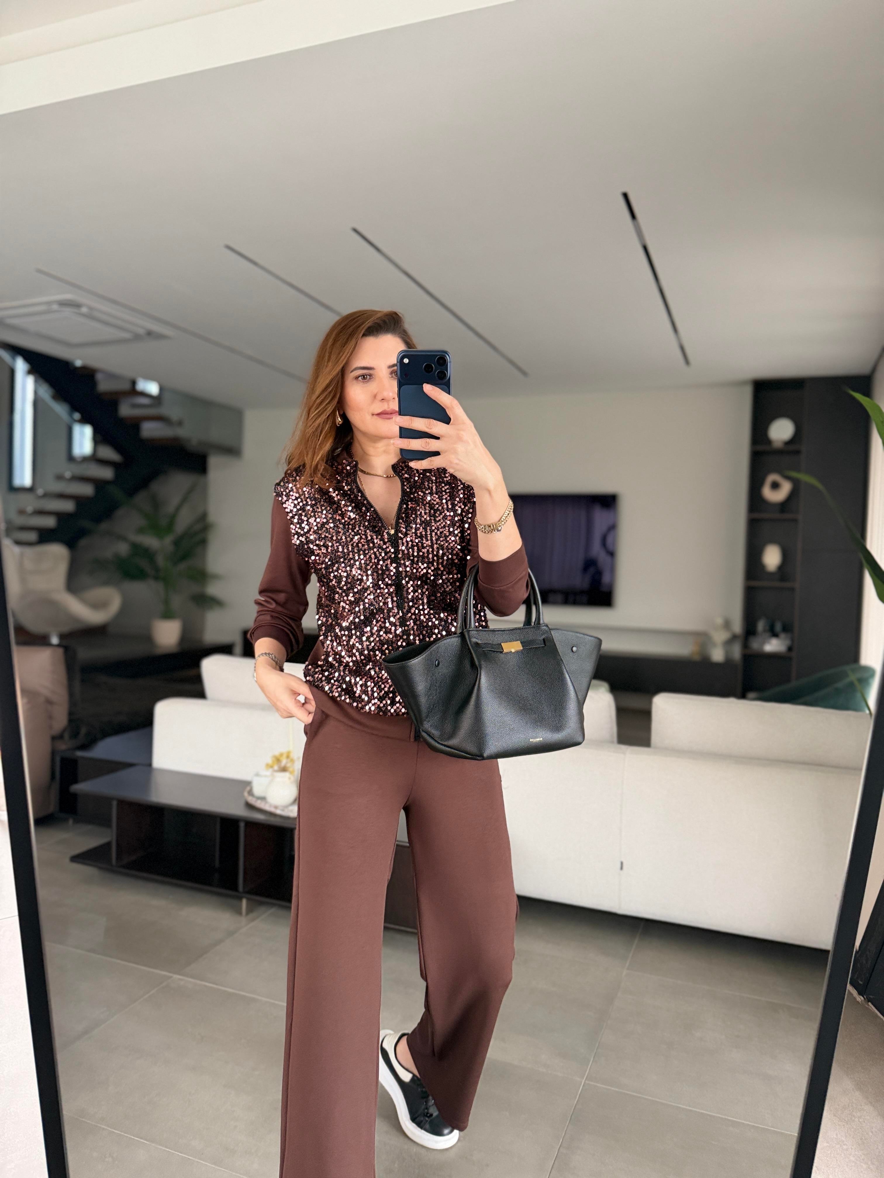 Önü Pullu Ceket Takım