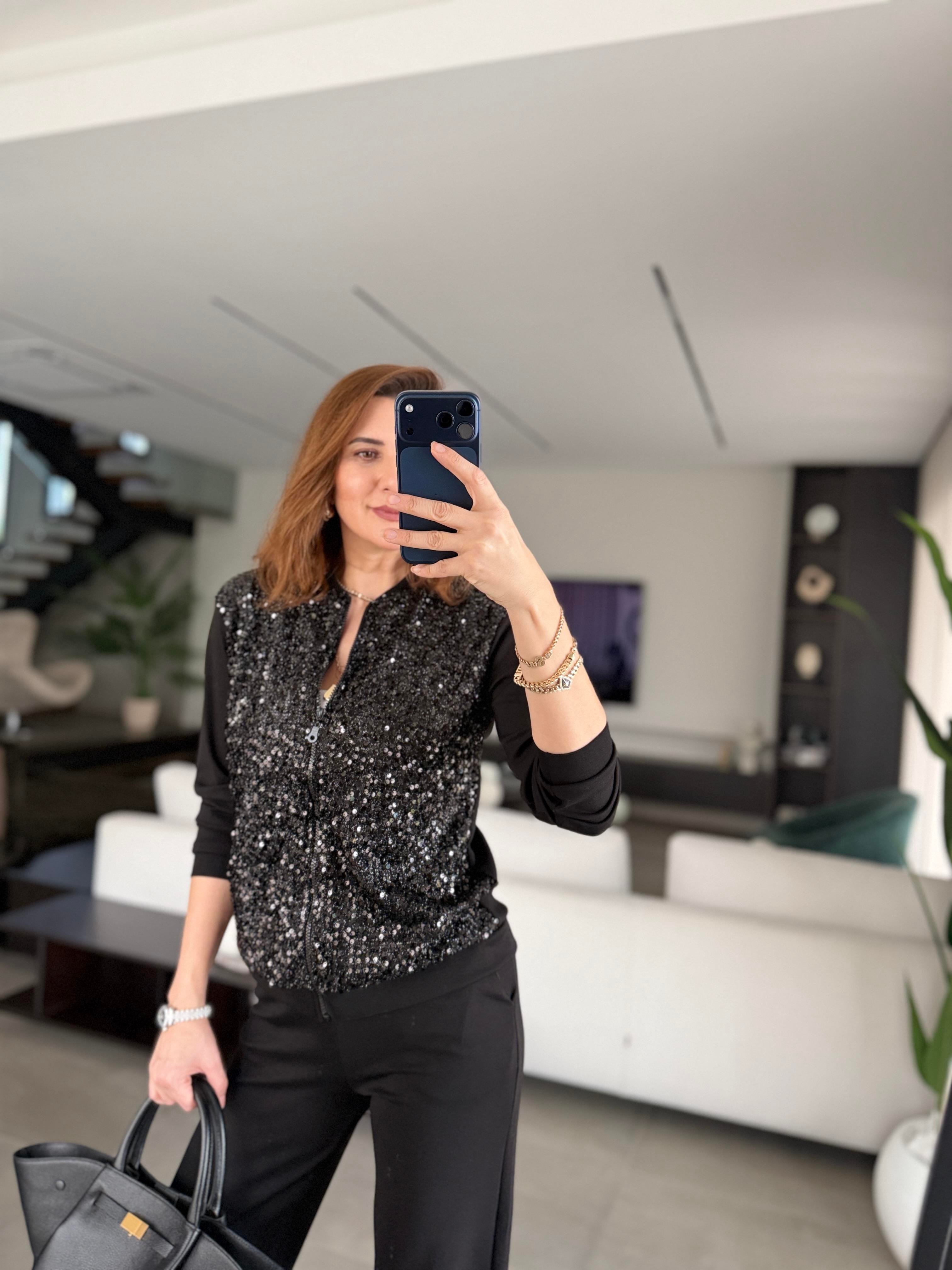 Önü Pullu Ceket Takım