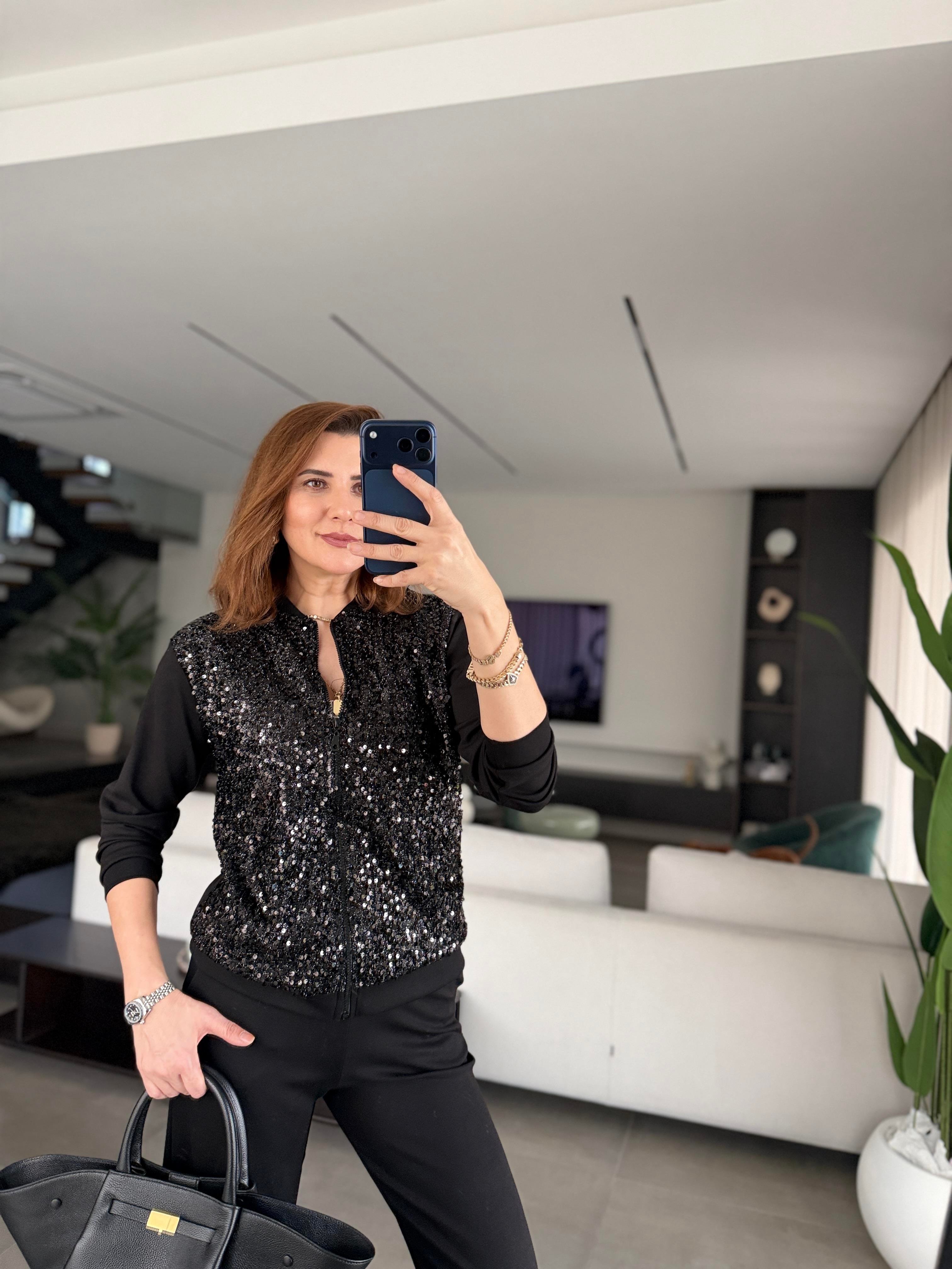 Önü Pullu Ceket Takım