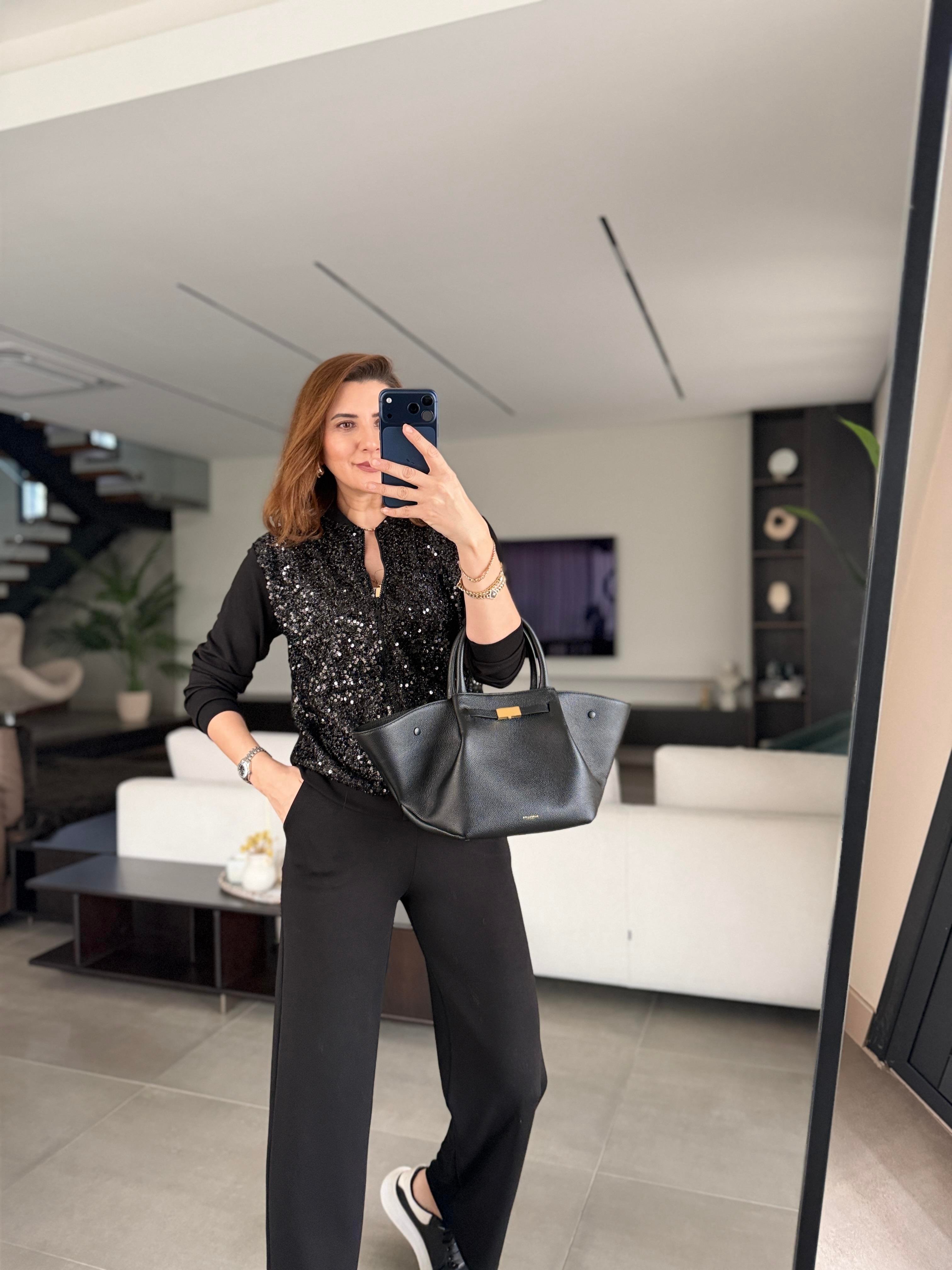 Önü Pullu Ceket Takım