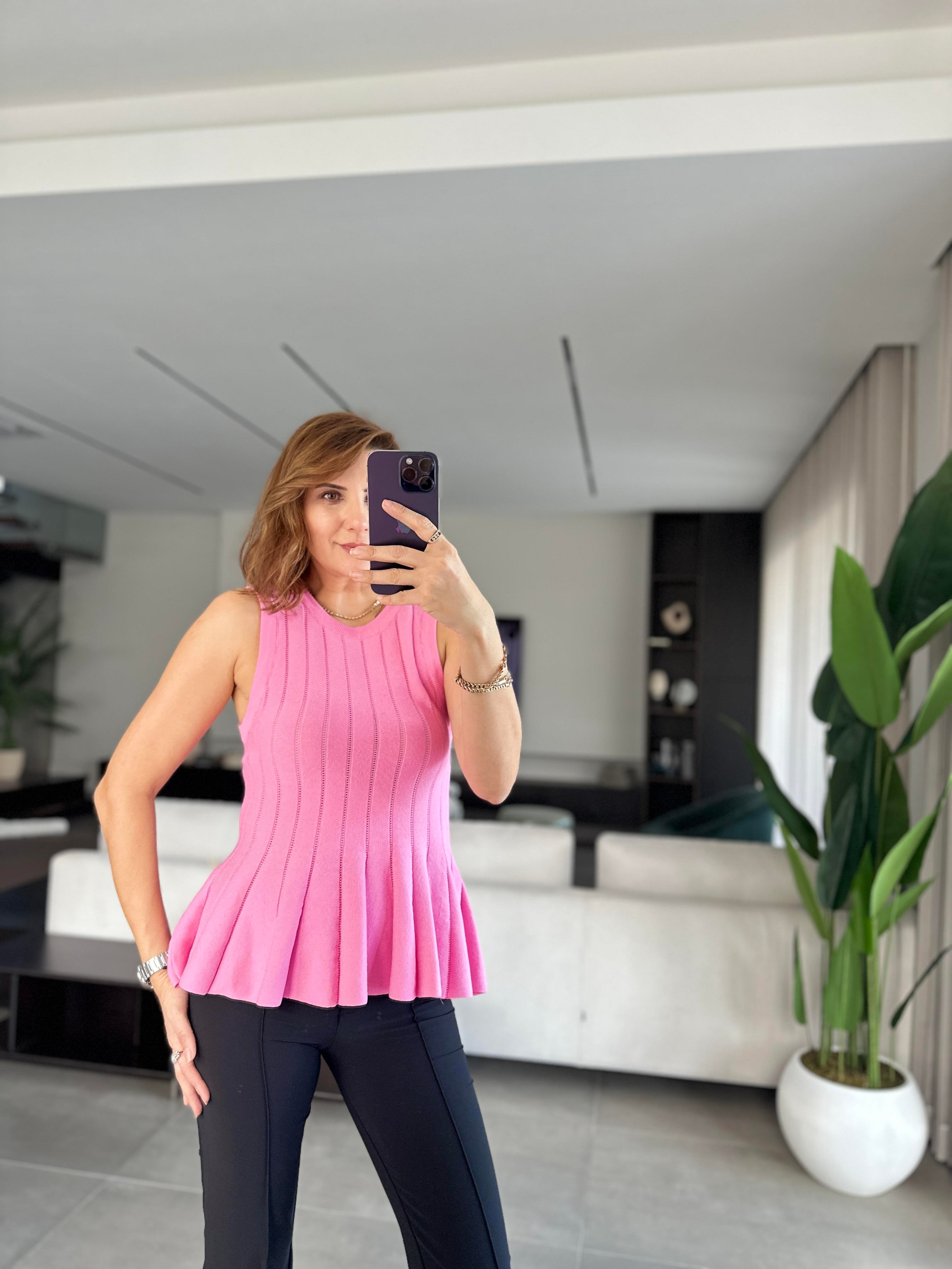 Pembe Belden Oturtmalı Volanlı Bluz