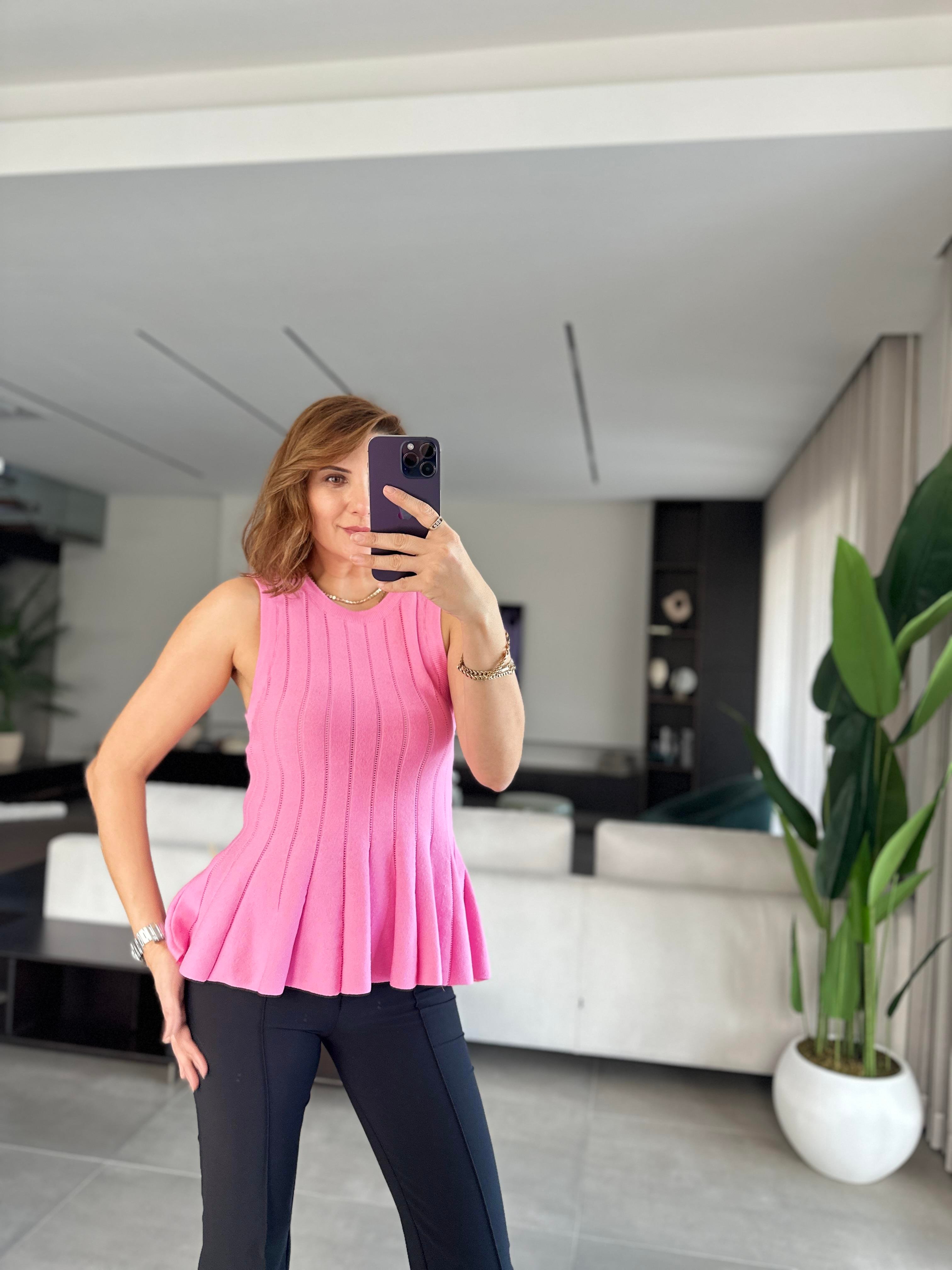Pembe Belden Oturtmalı Volanlı Bluz