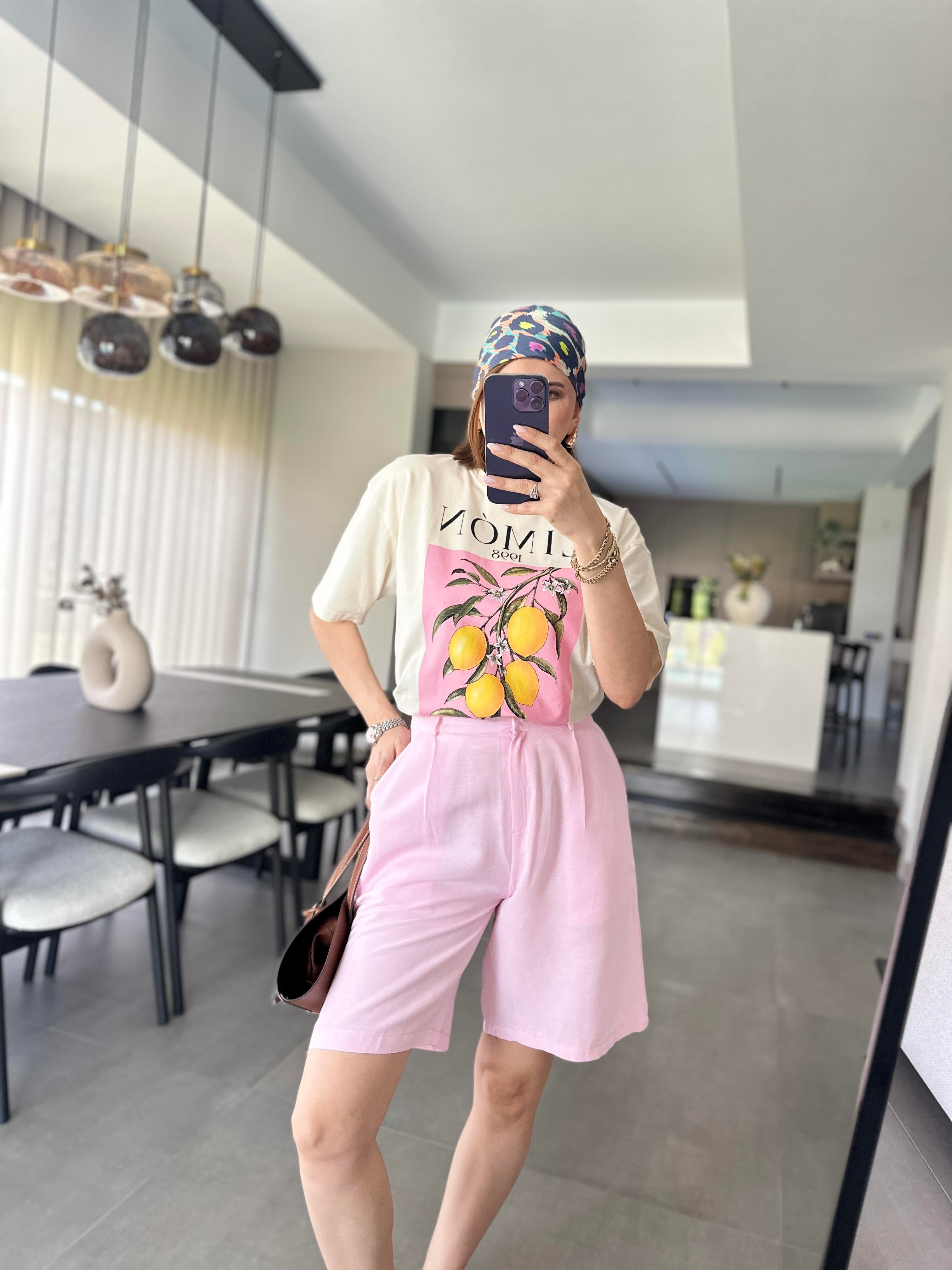 Pembe Bukle Şehir Boy Şort