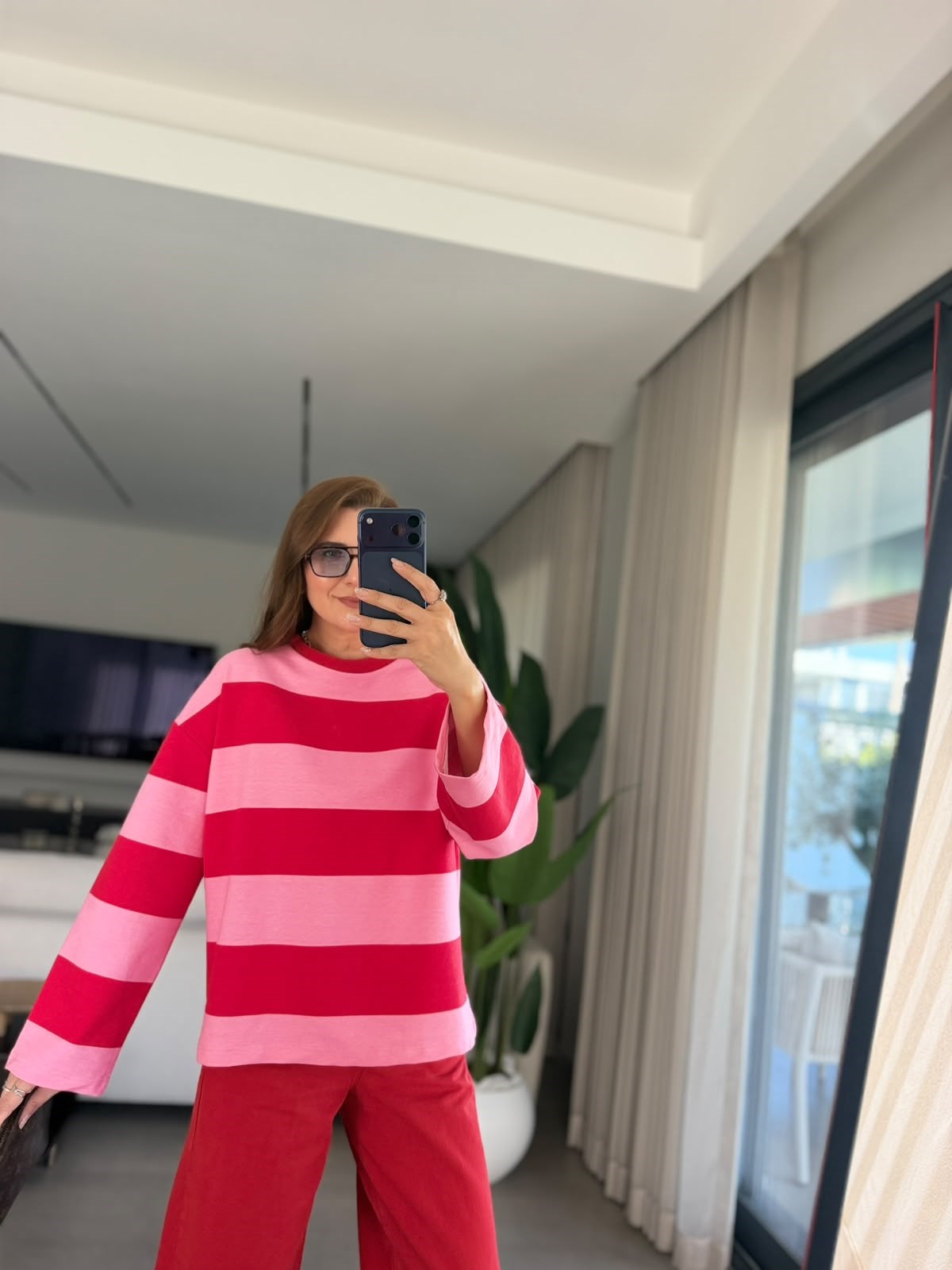 Pembe Çizgili Sweatshırt