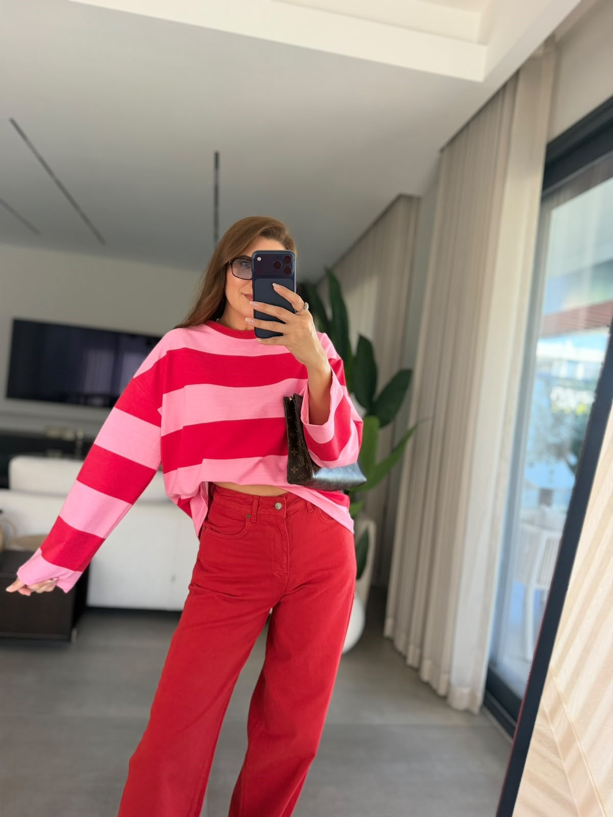 Pembe Çizgili Sweatshırt