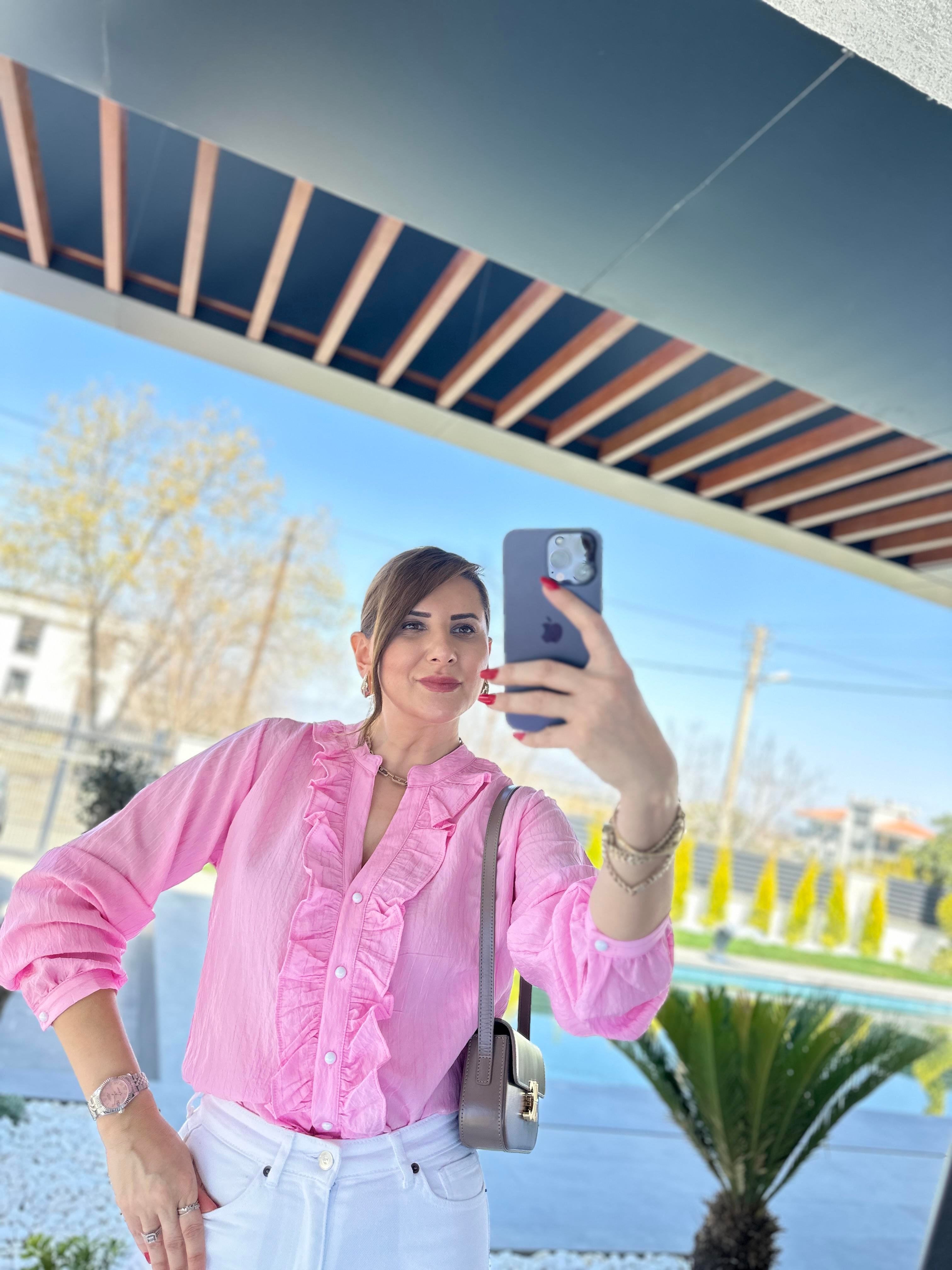 Pembe Fırfırlı Gömlek