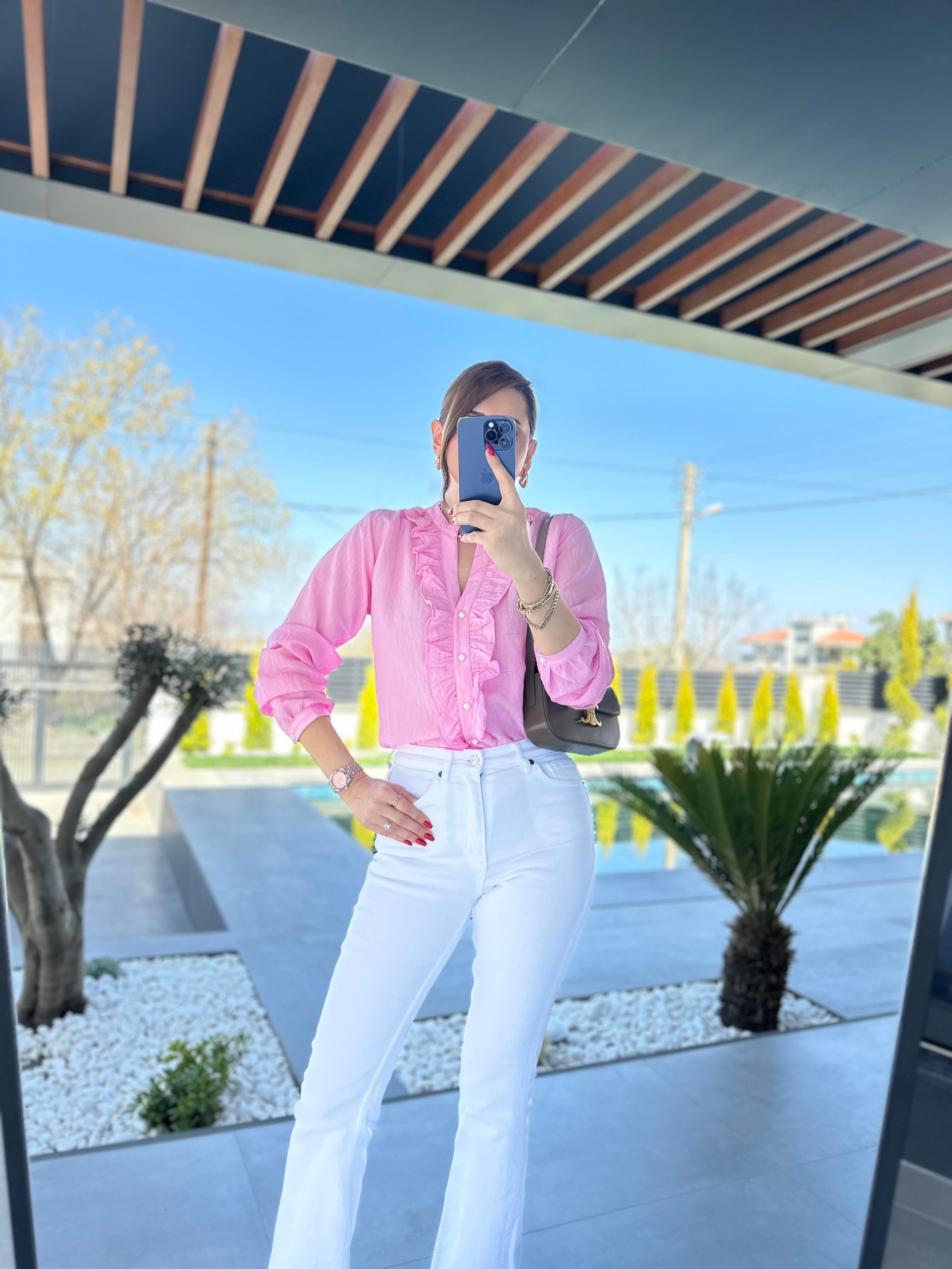 Pembe Fırfırlı Gömlek
