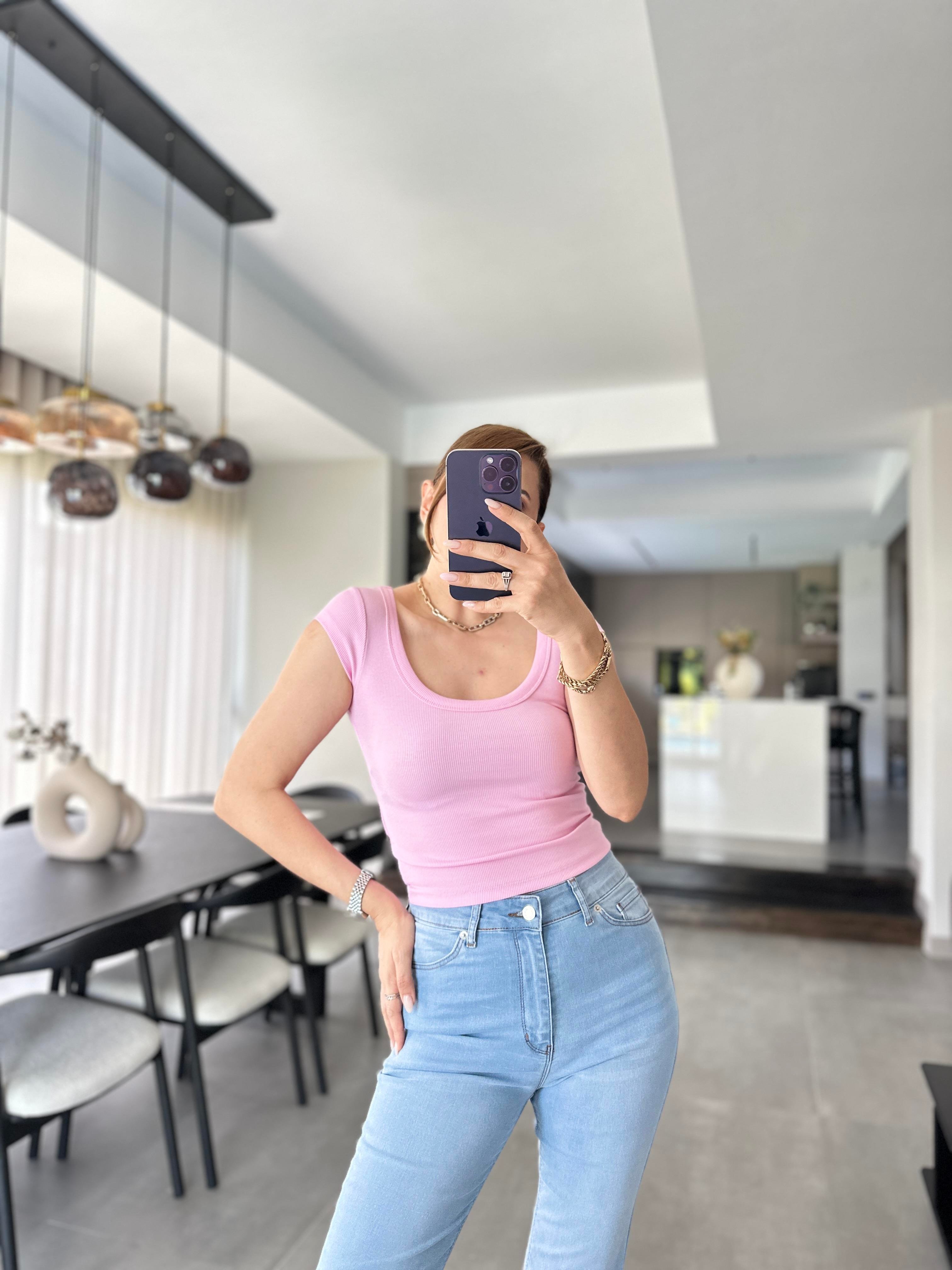 Pembe Fitilli Bisiklet Yaka T-shirt