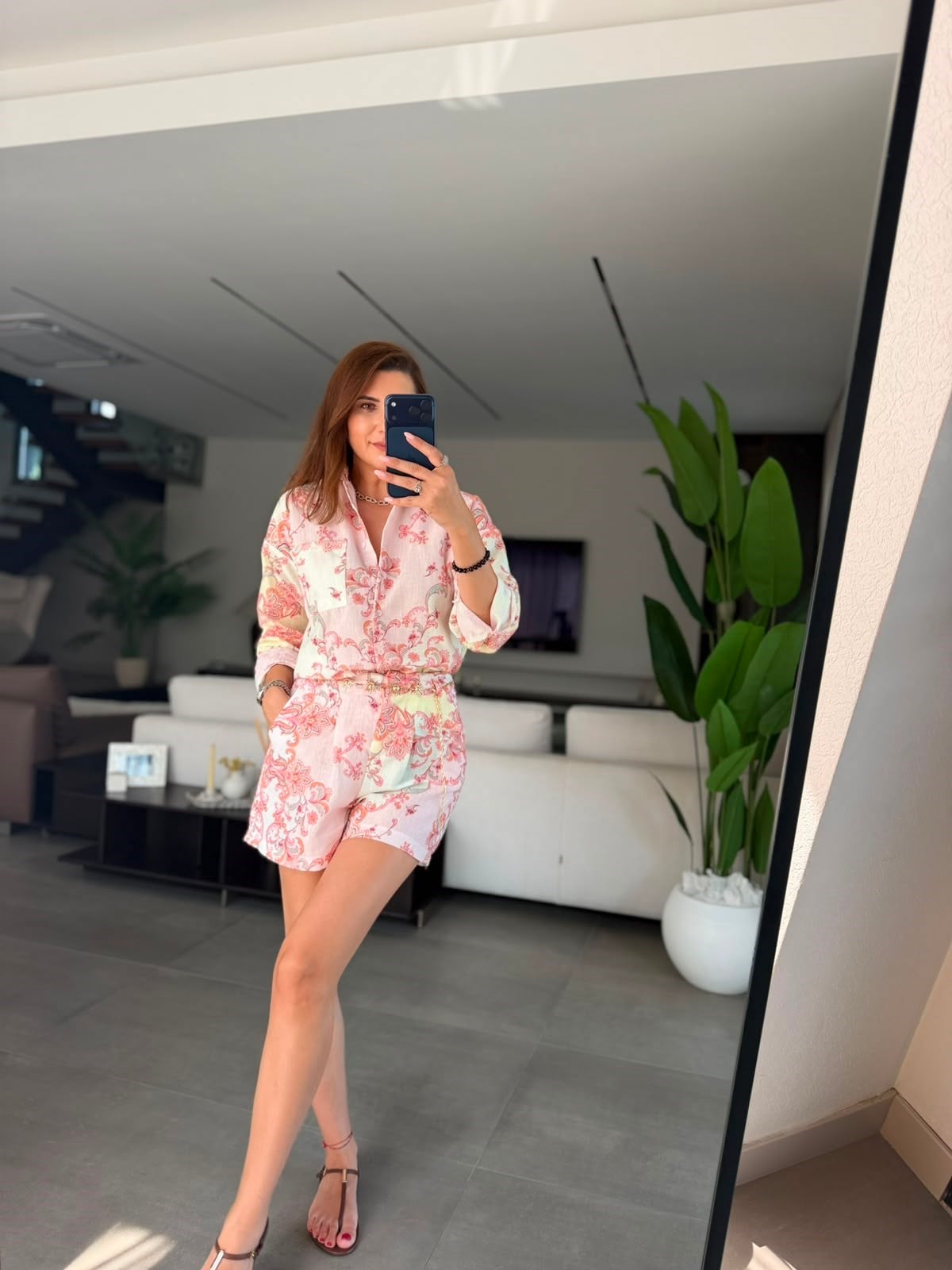 Pembe Güneş Kemer Detaylı Desenli Şort Takım