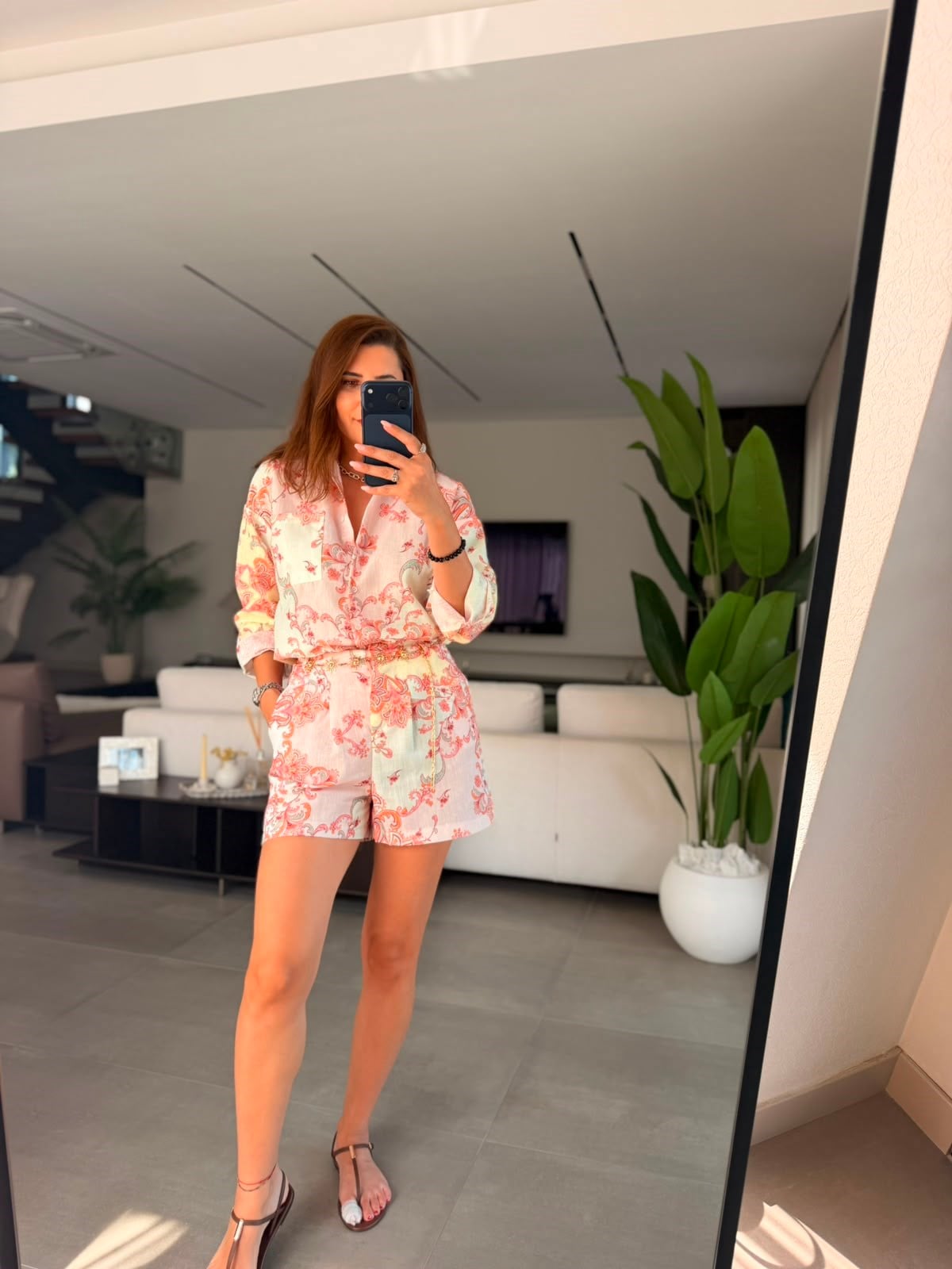 Pembe Güneş Kemer Detaylı Desenli Şort Takım