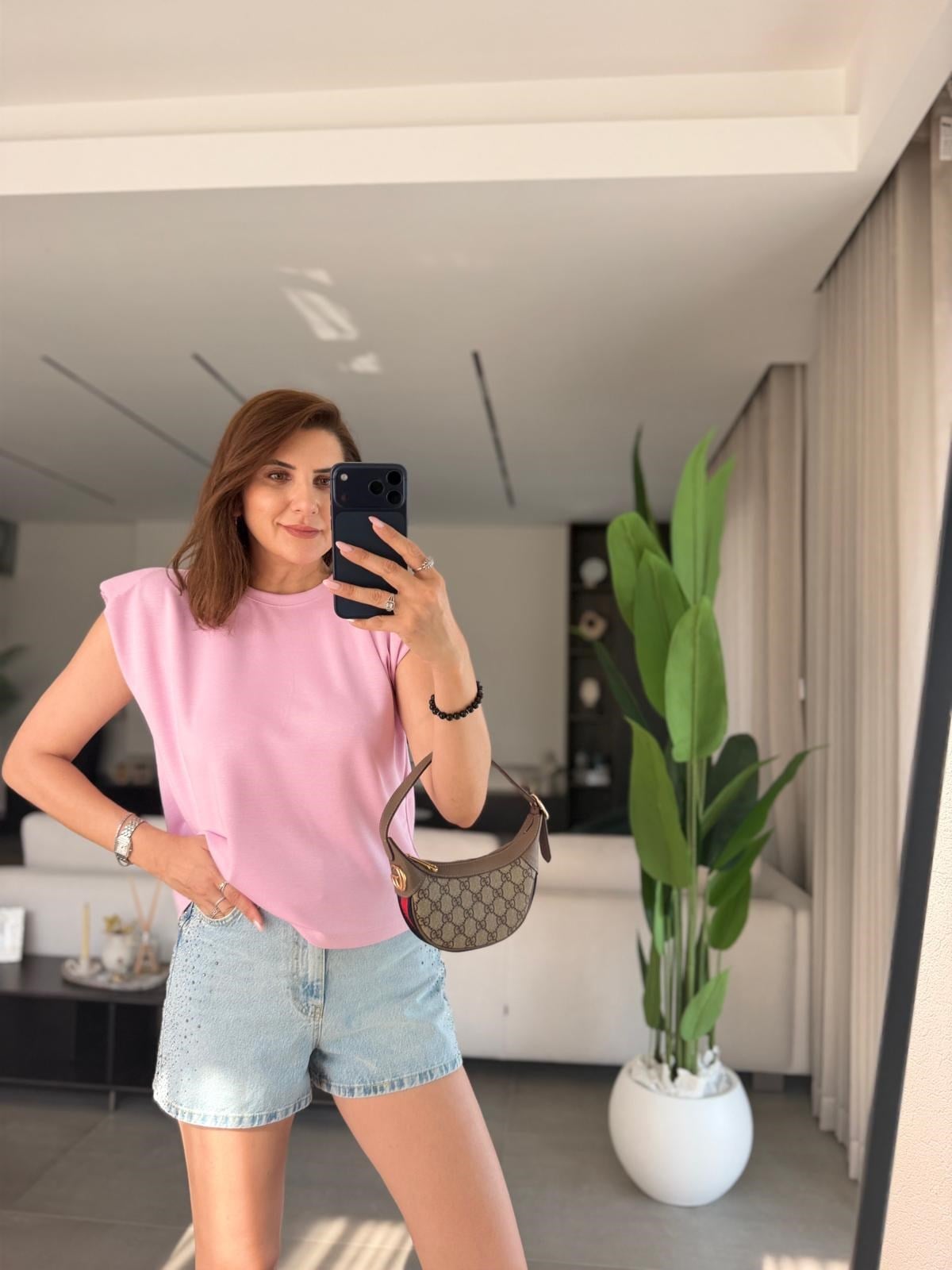 Pembe  Omuz Vatkalı Tshırt