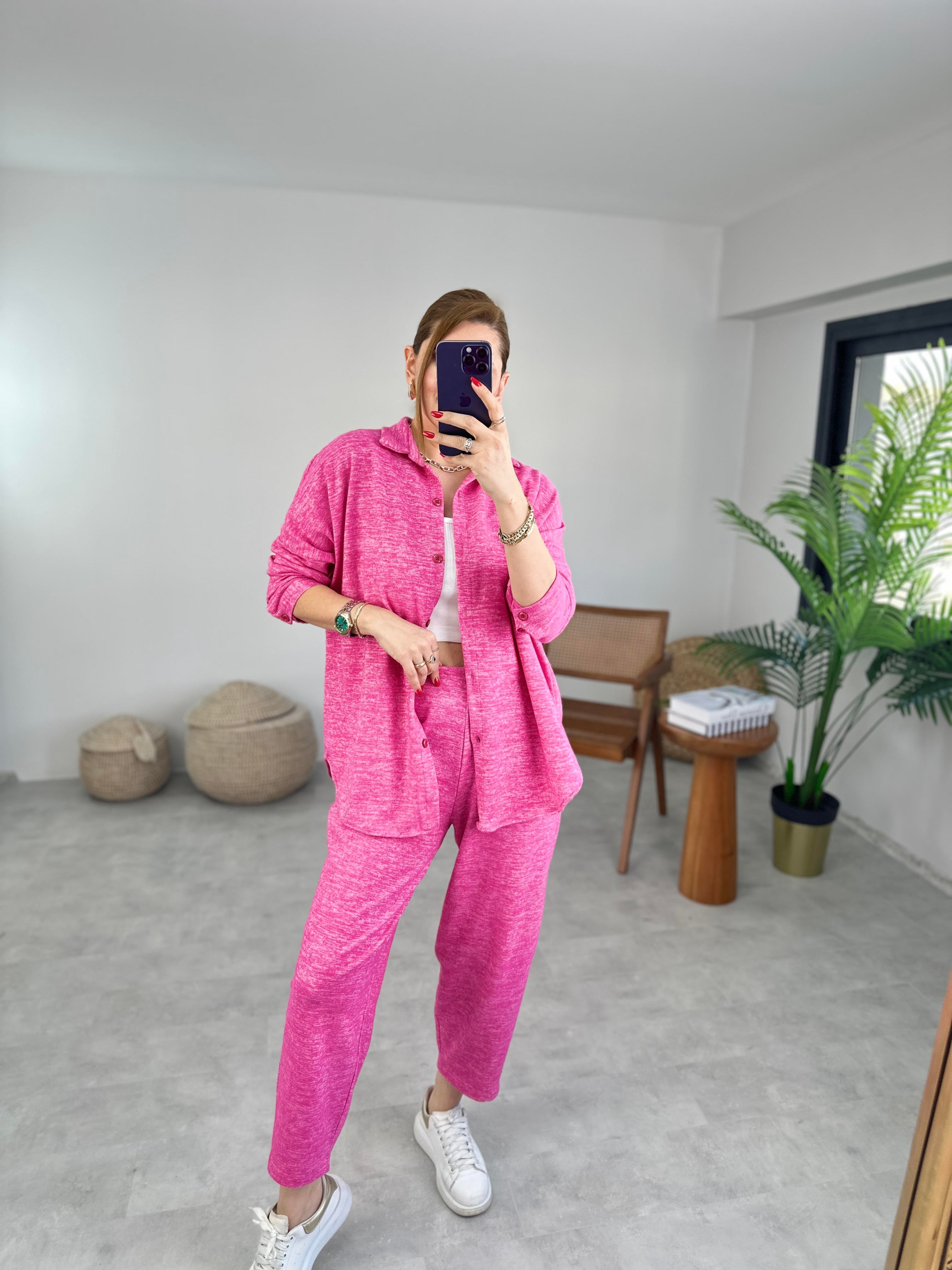 Pembe Pirine Takım