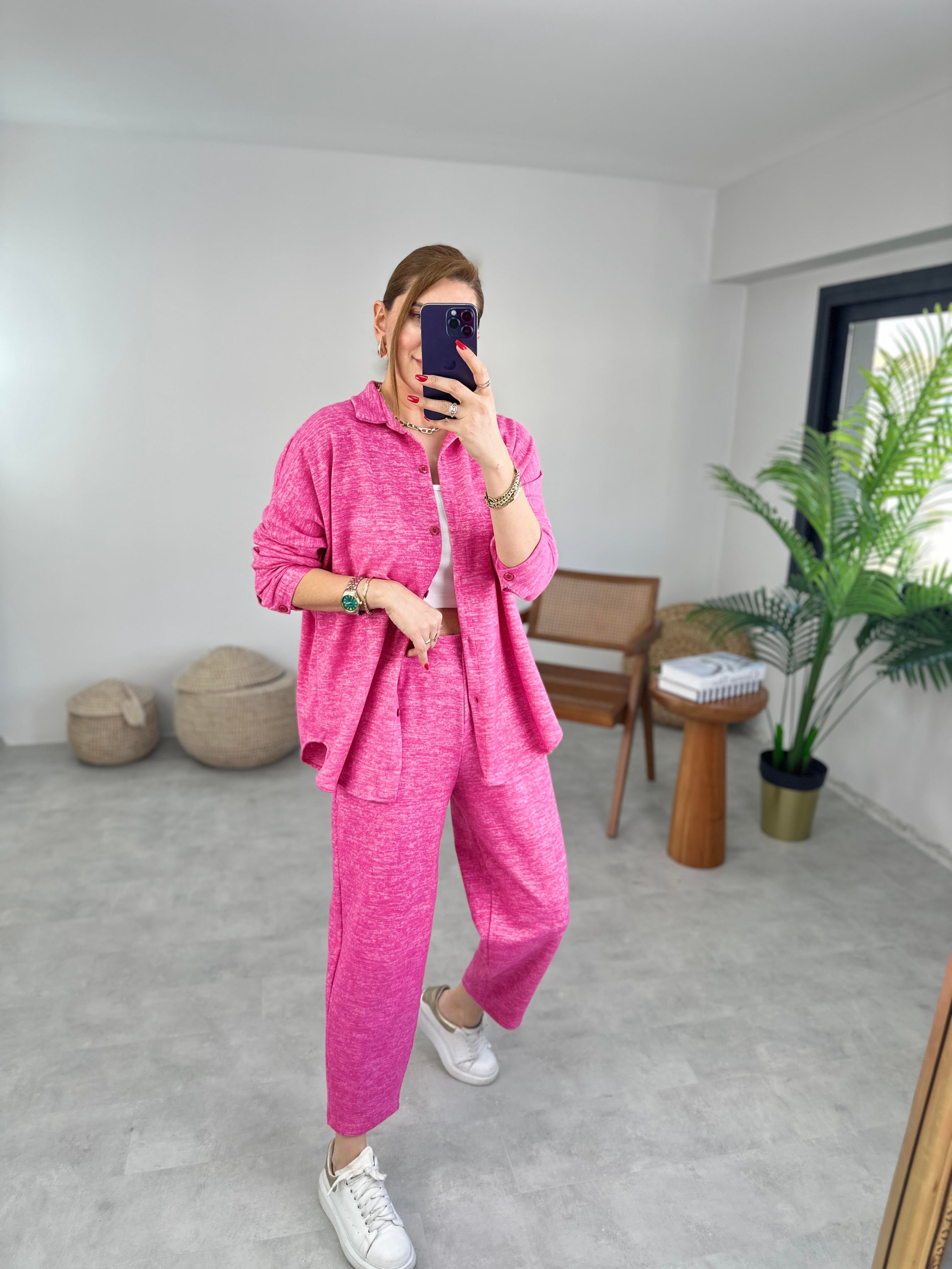 Pembe Pirine Takım