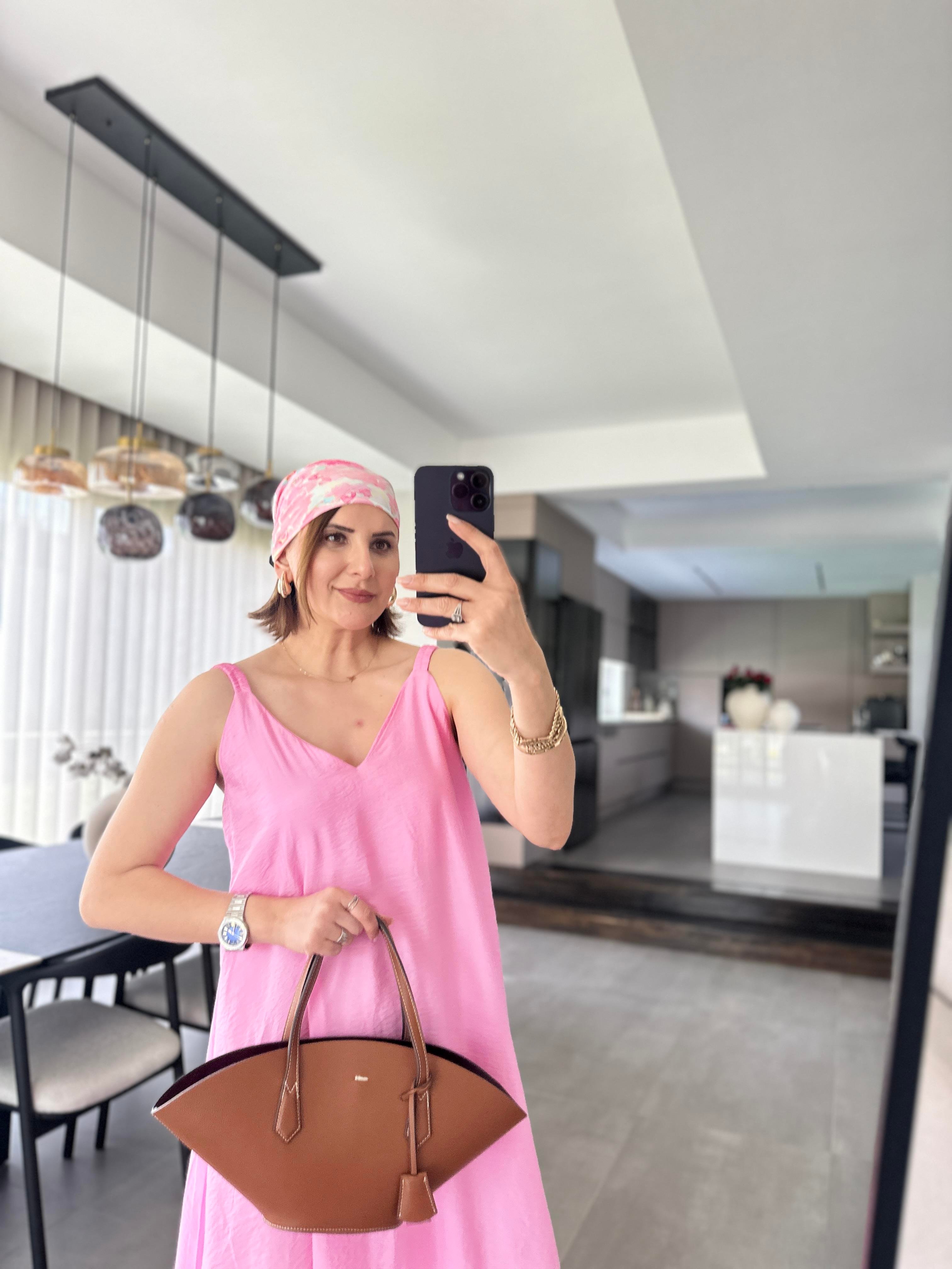 Pembe V Yaka İp Askılı Salaş Elbise