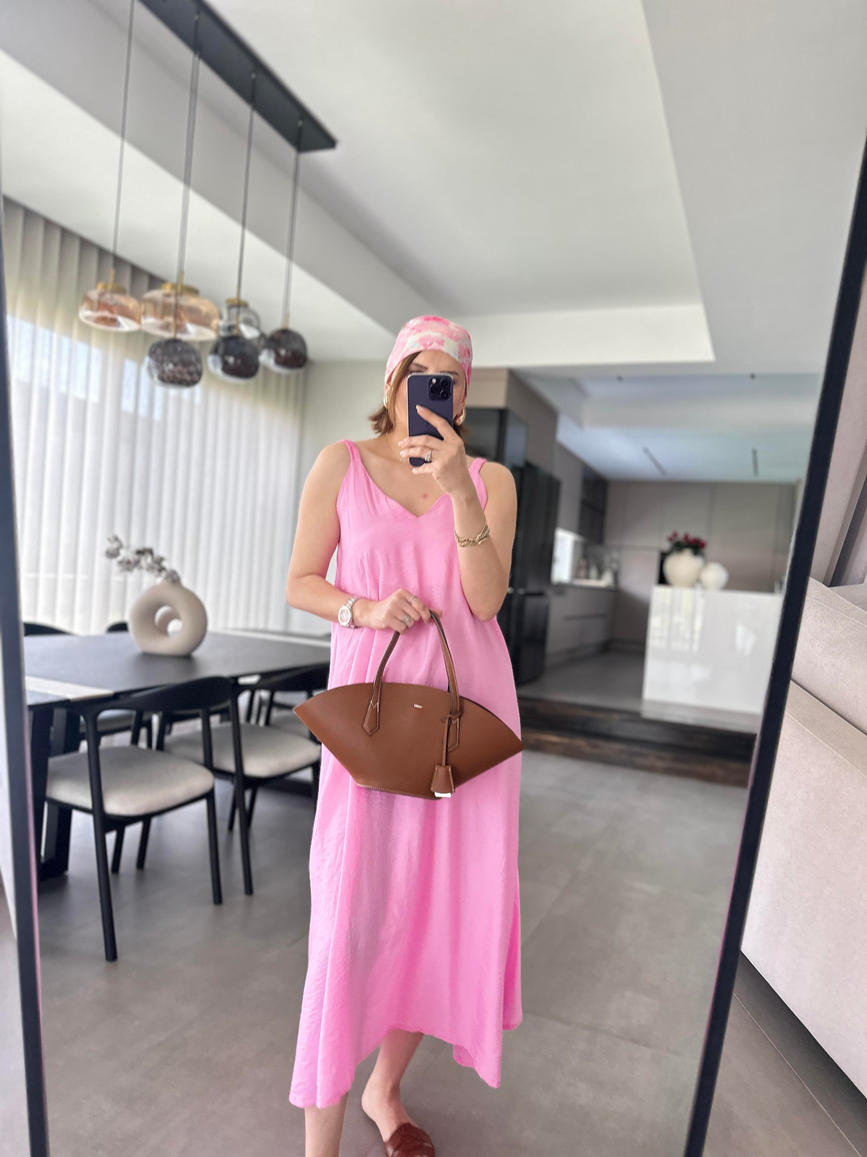 Pembe V Yaka İp Askılı Salaş Elbise