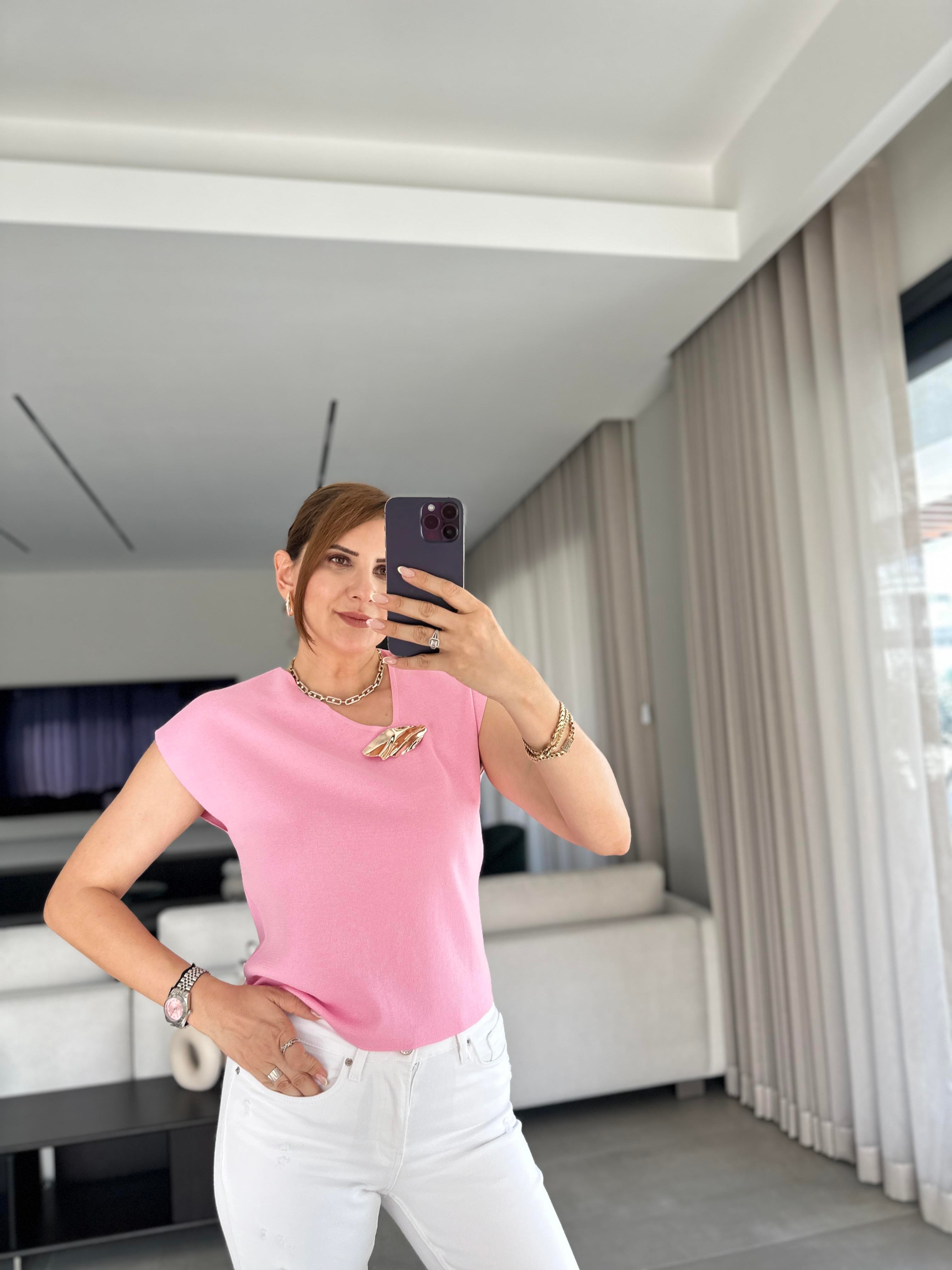 Pembe V Yaka Kolsuz Triko Bluz