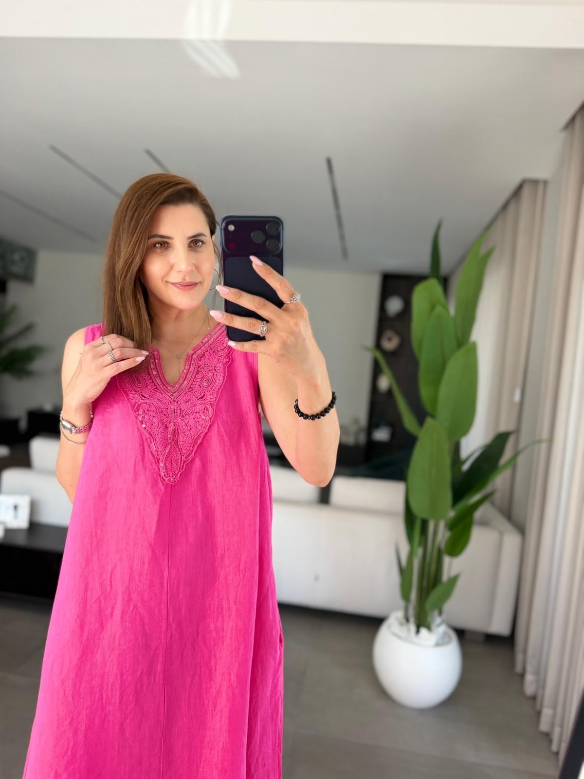 Pembe Yaka Motifli Atlas Elbise