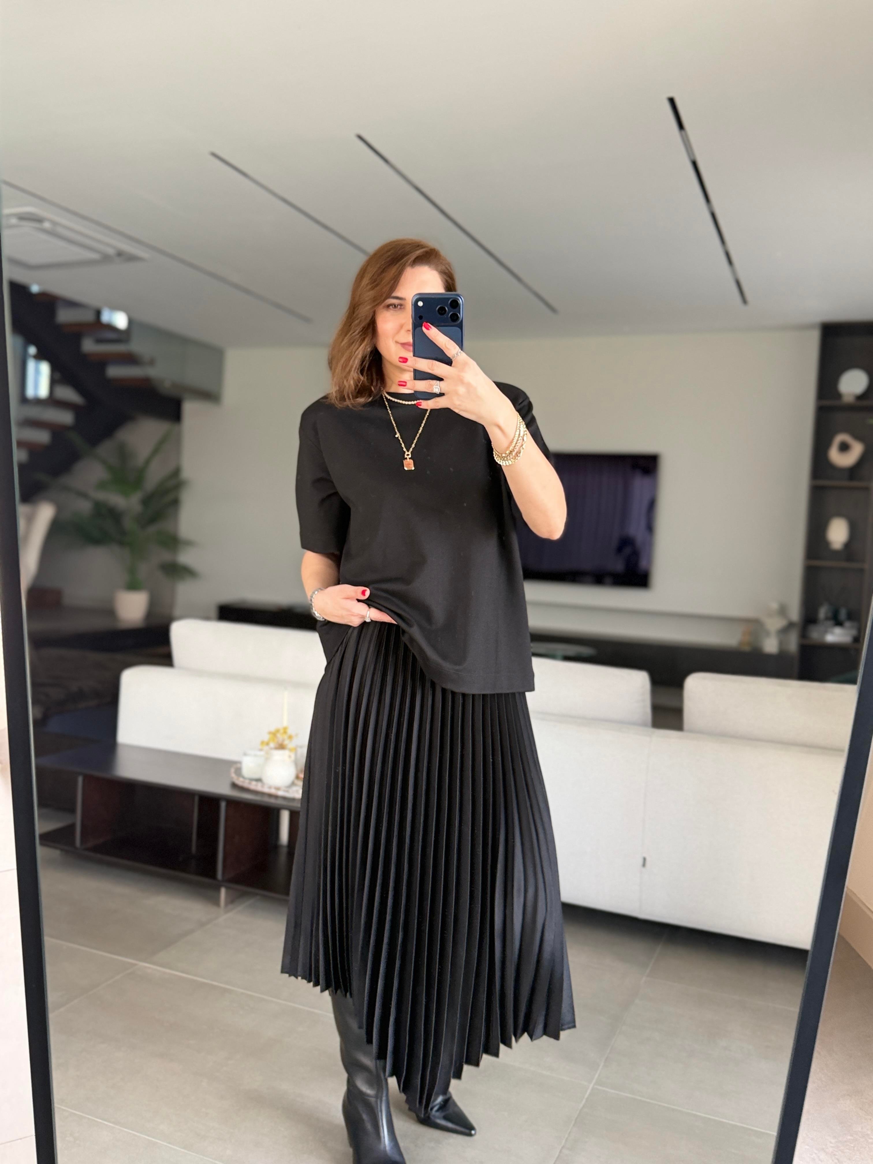 Piliseli T-shirt Detaylı Elbise