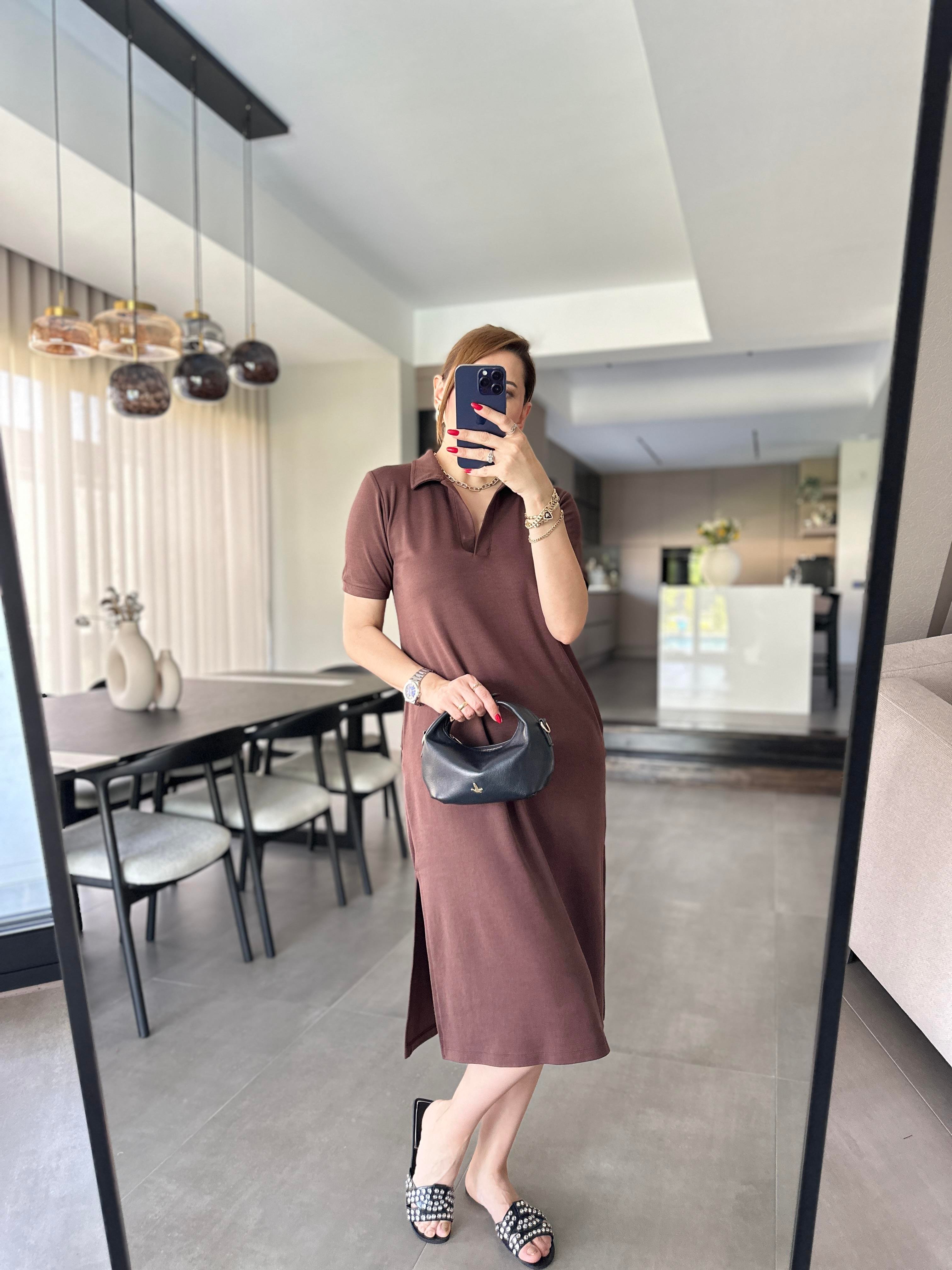 Polo Yaka Yanları Yırtmaçlı Elbise
